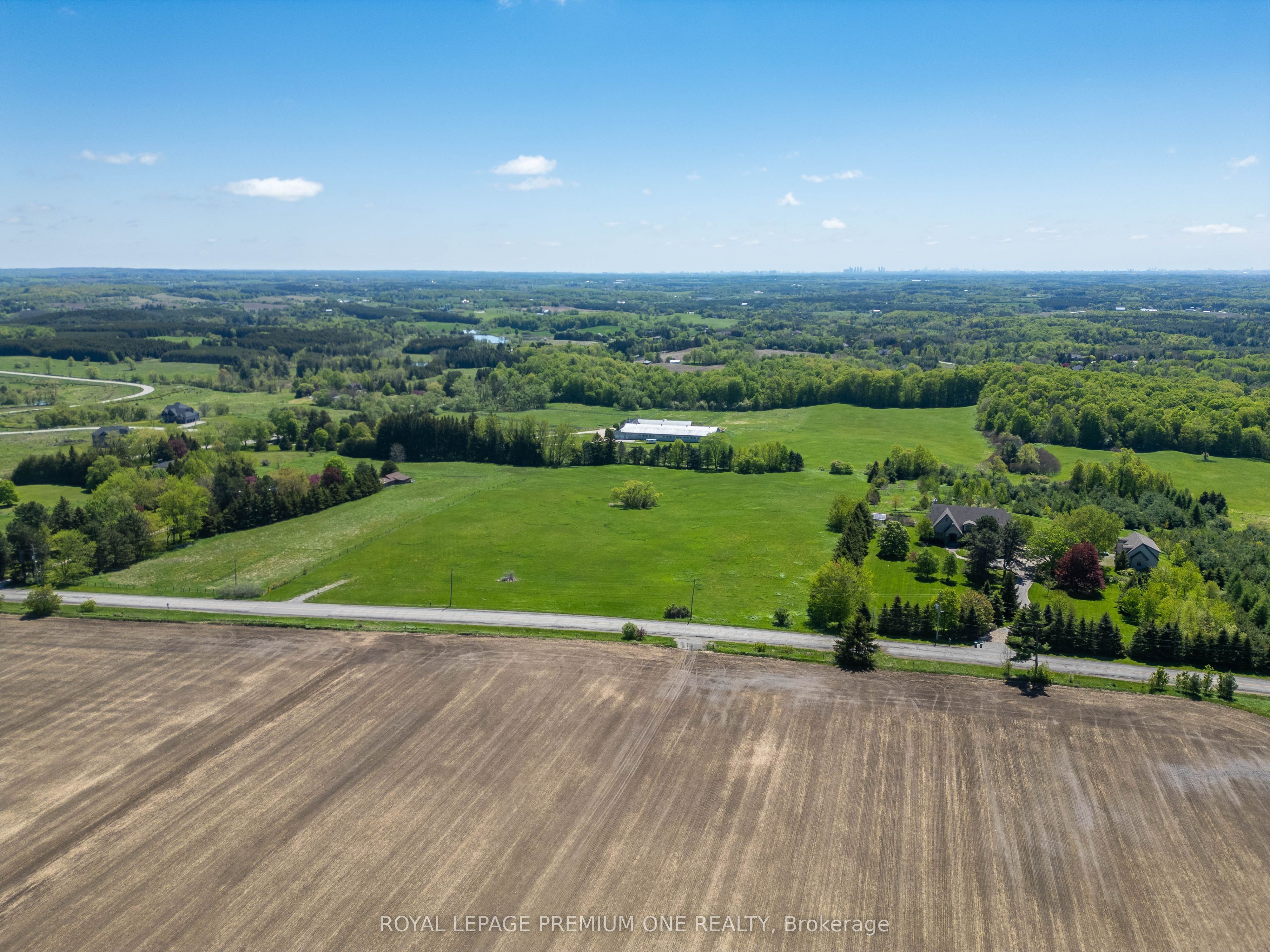 10375 Old Church Road Property Photo 6