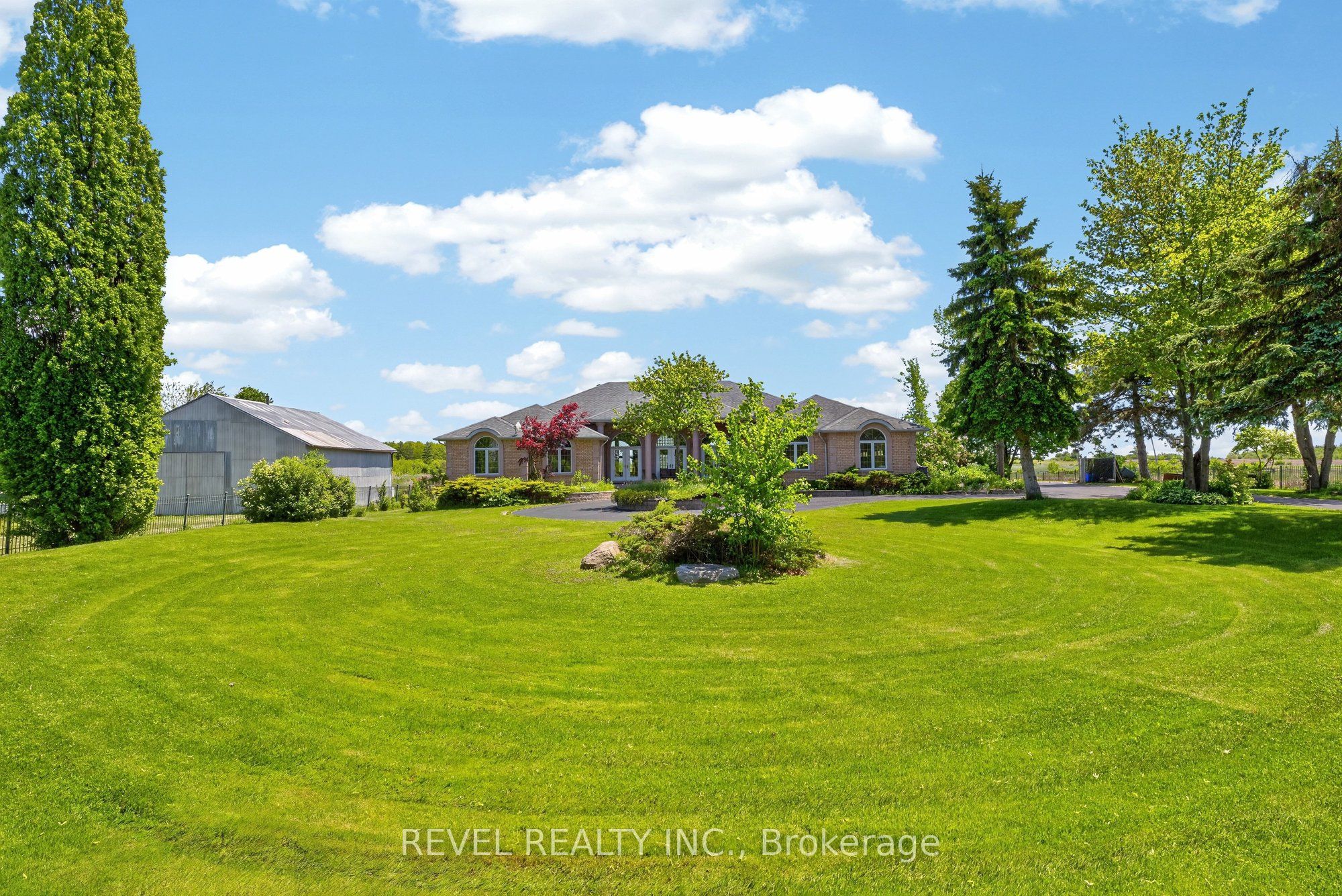 2738 Lower Base Line Property Photo 8