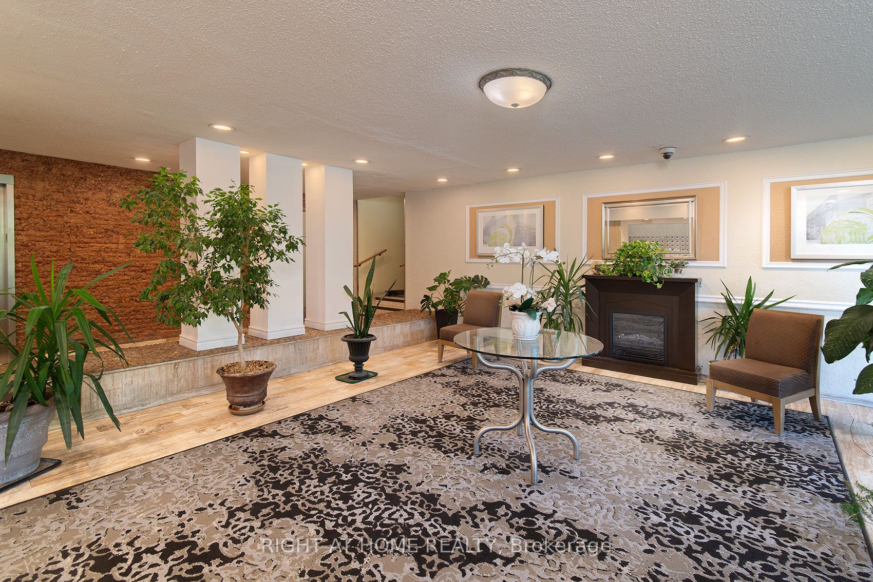 335 Driftwood Avenue 608 Property Photo 6