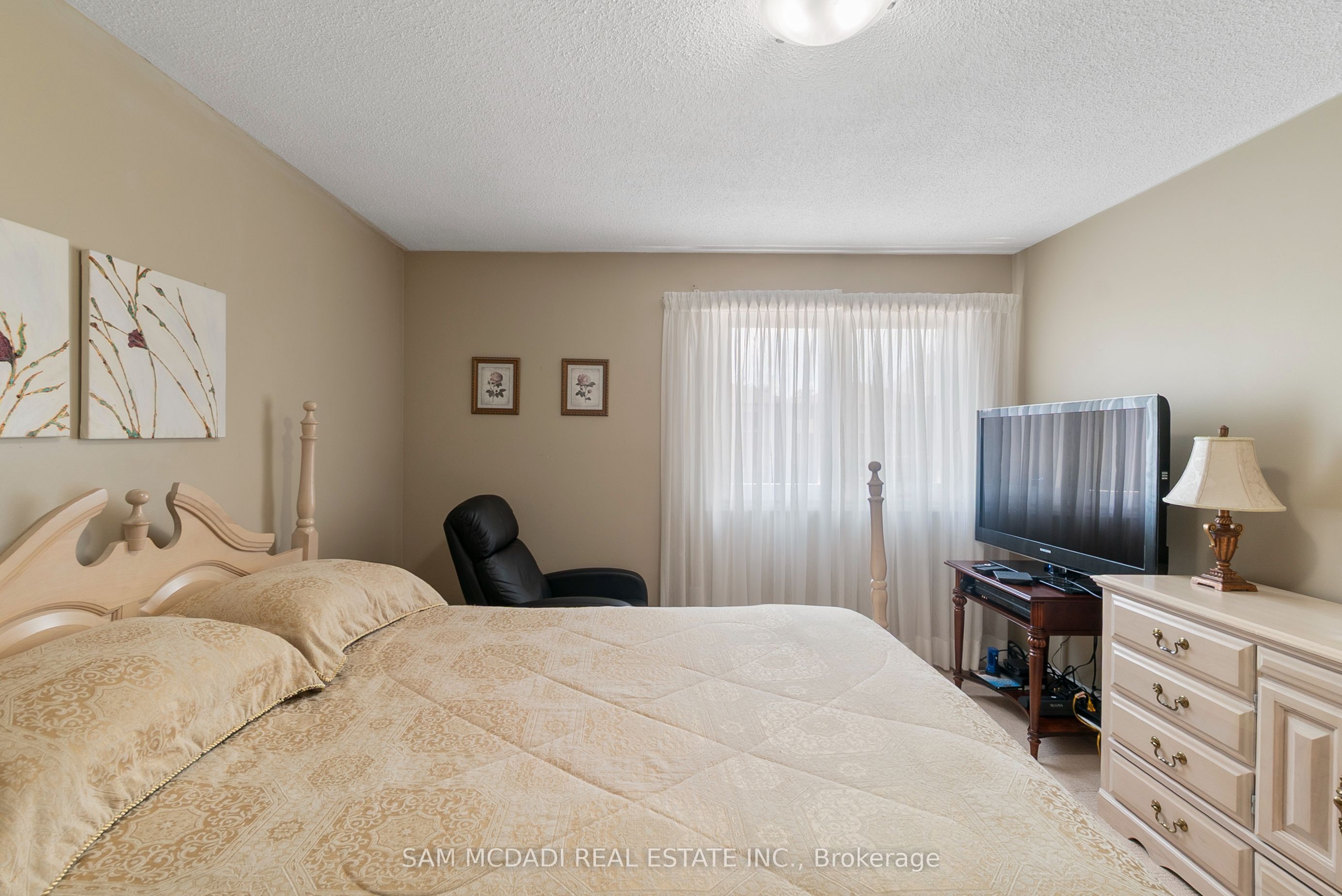 4260 Shelby Crescent Property Photo 30