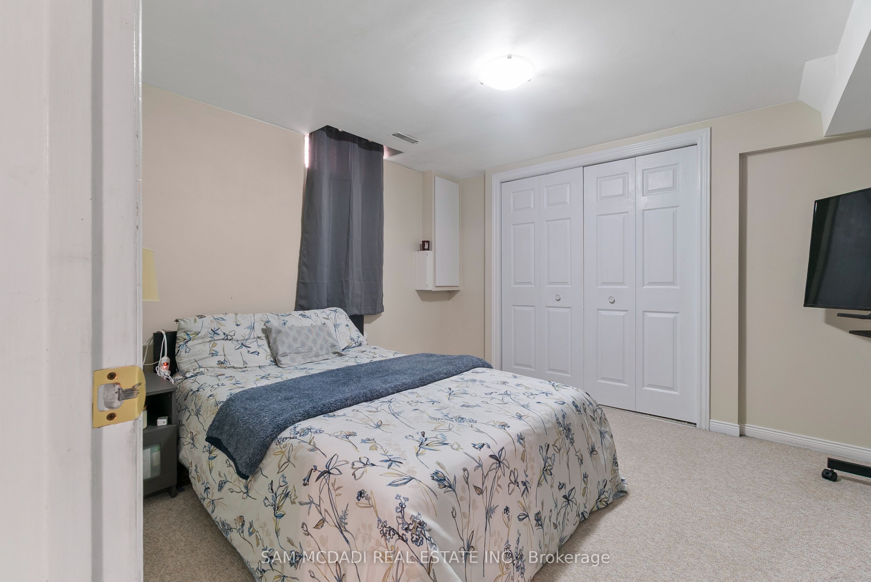 4260 Shelby Crescent Property Photo 34