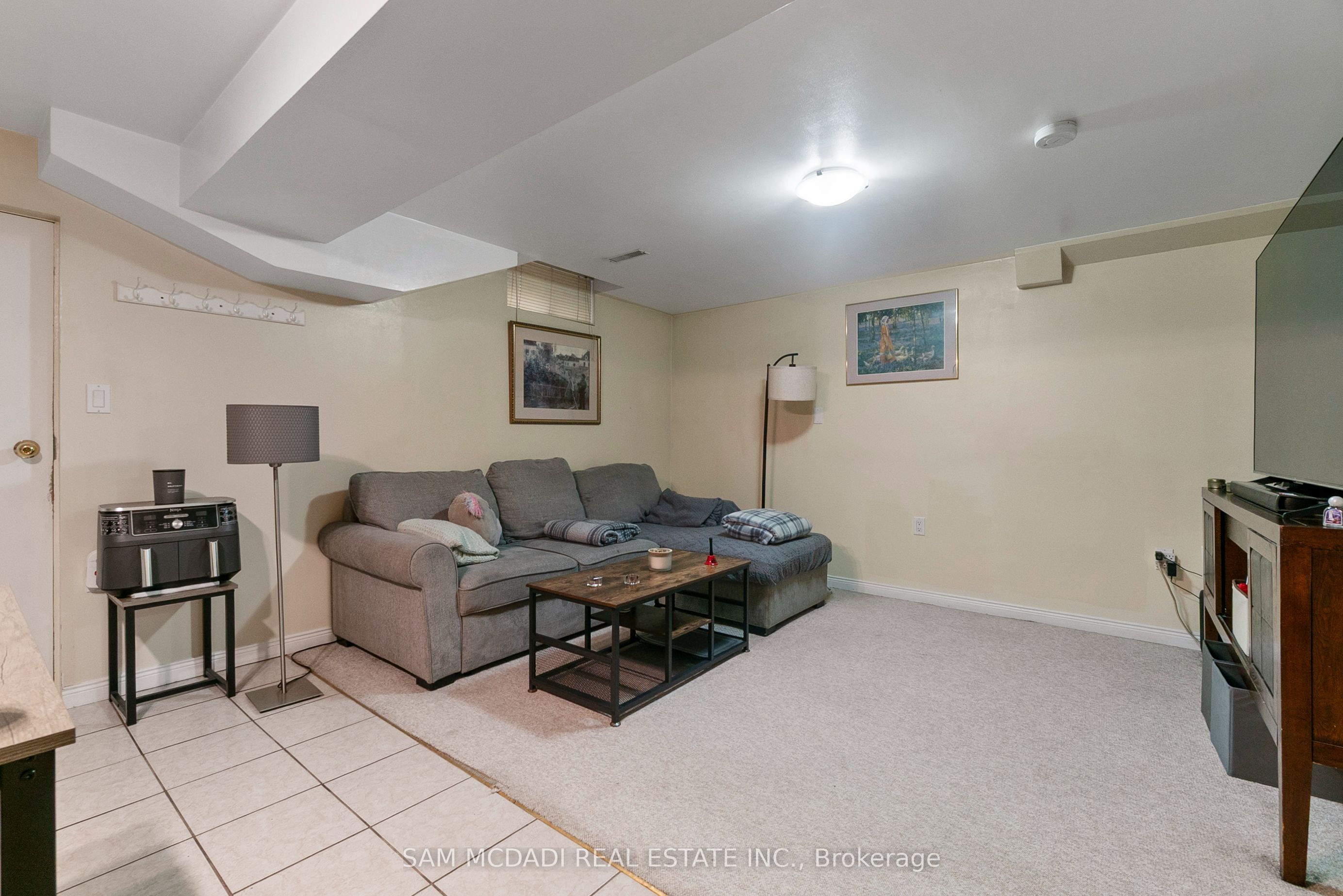 4260 Shelby Crescent Property Photo 35