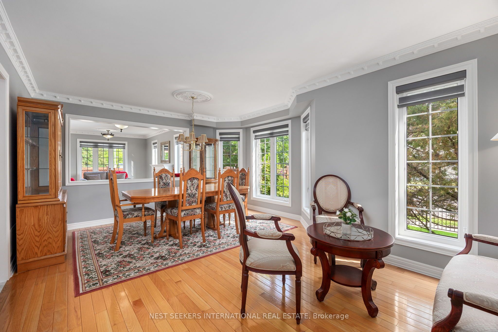 422 Fernforest Drive Property Photo 4