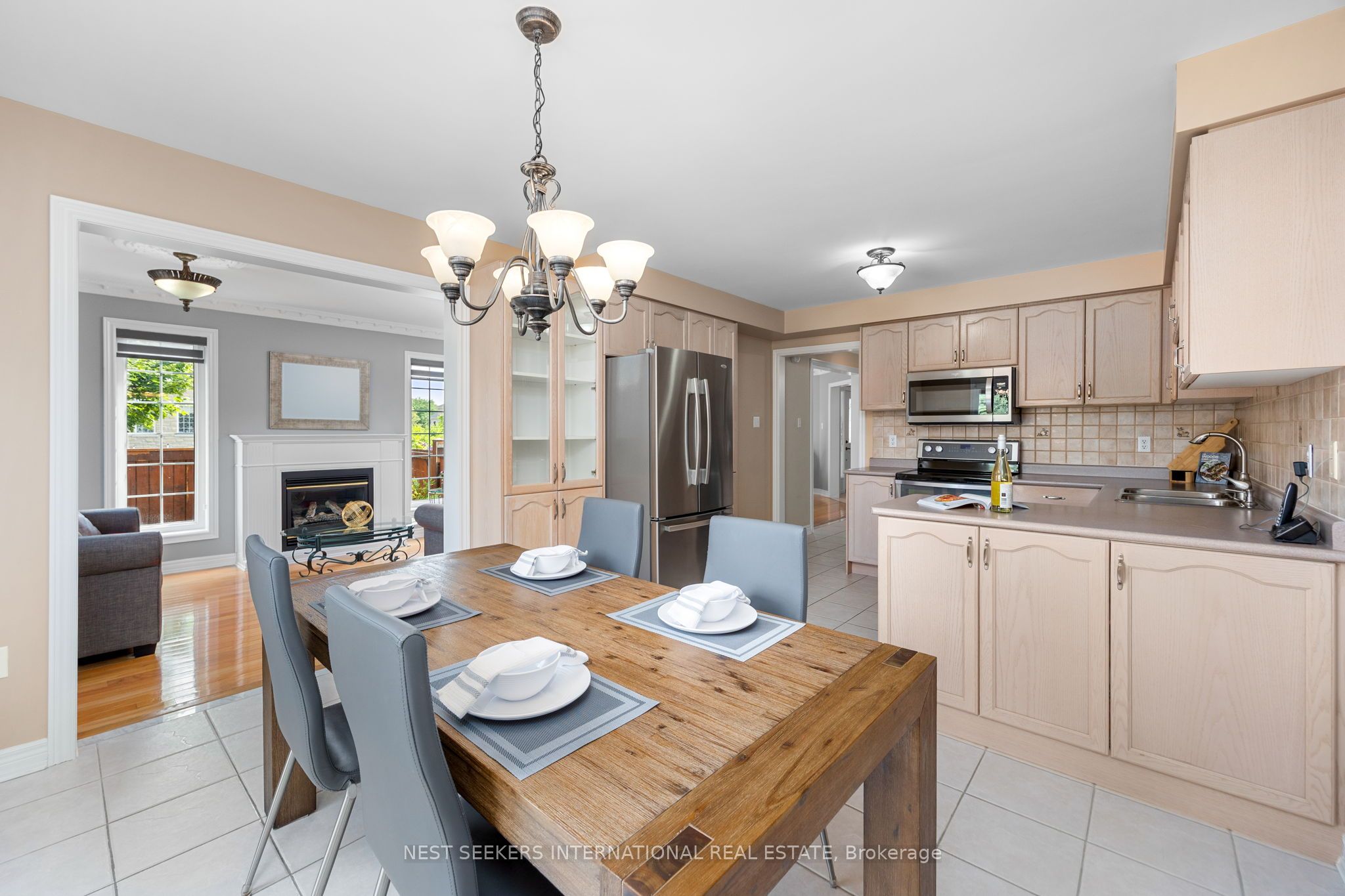 422 Fernforest Drive Property Photo 14