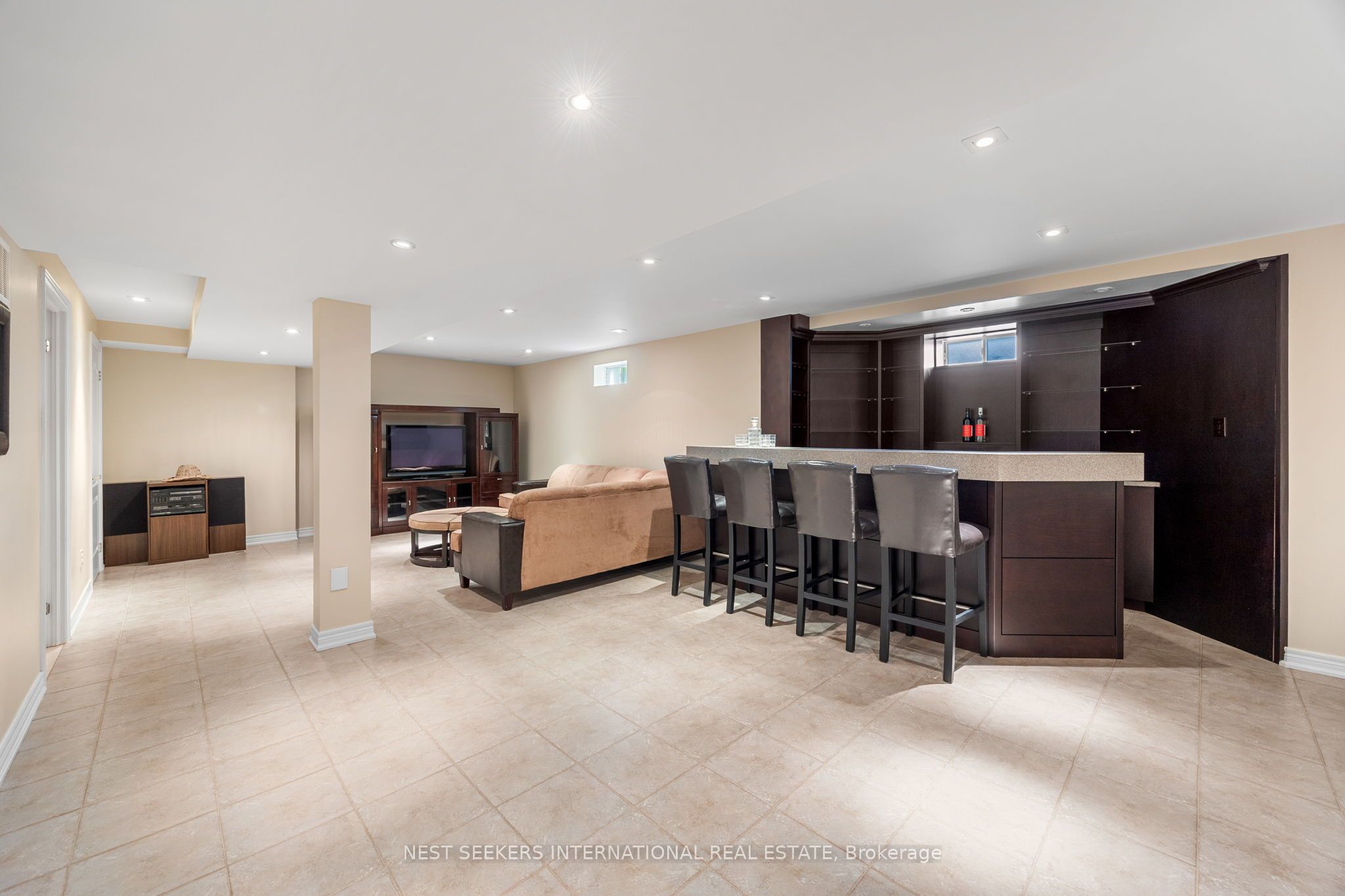 422 Fernforest Drive Property Photo 33