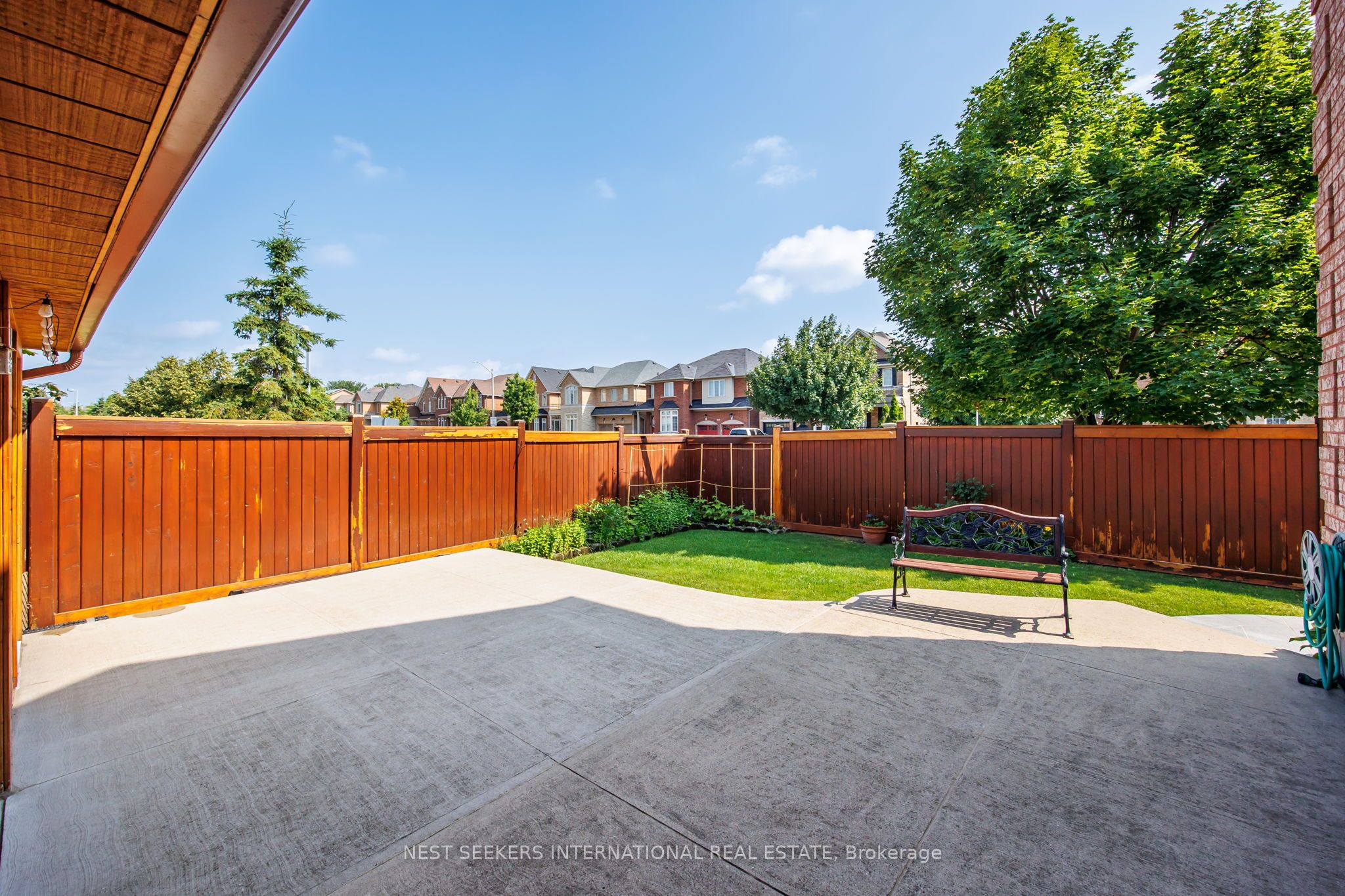 422 Fernforest Drive Property Photo 38
