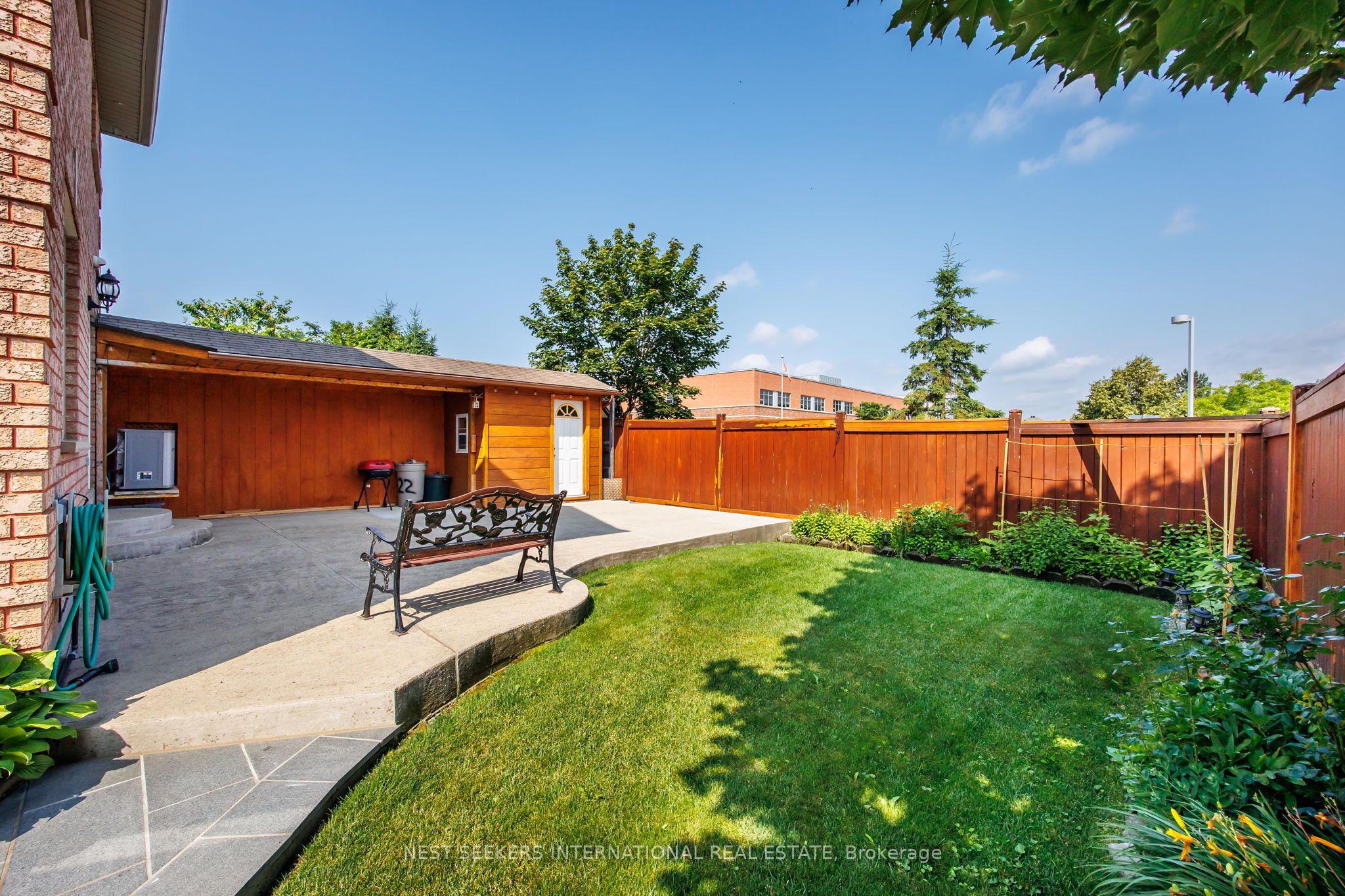 422 Fernforest Drive Property Photo 41