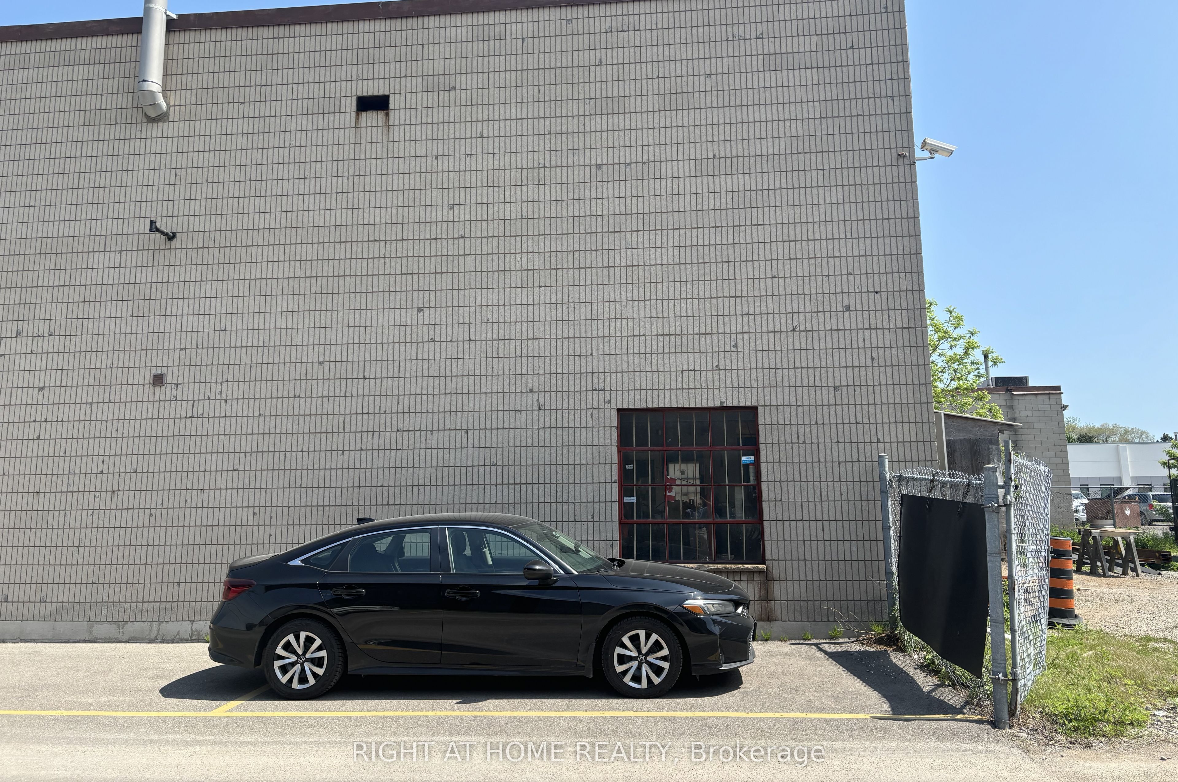 1312 Speers Road Property Photo 1