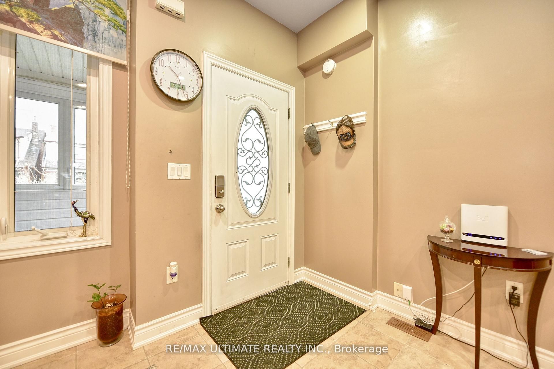 227 Earlscourt Avenue Property Photo 12