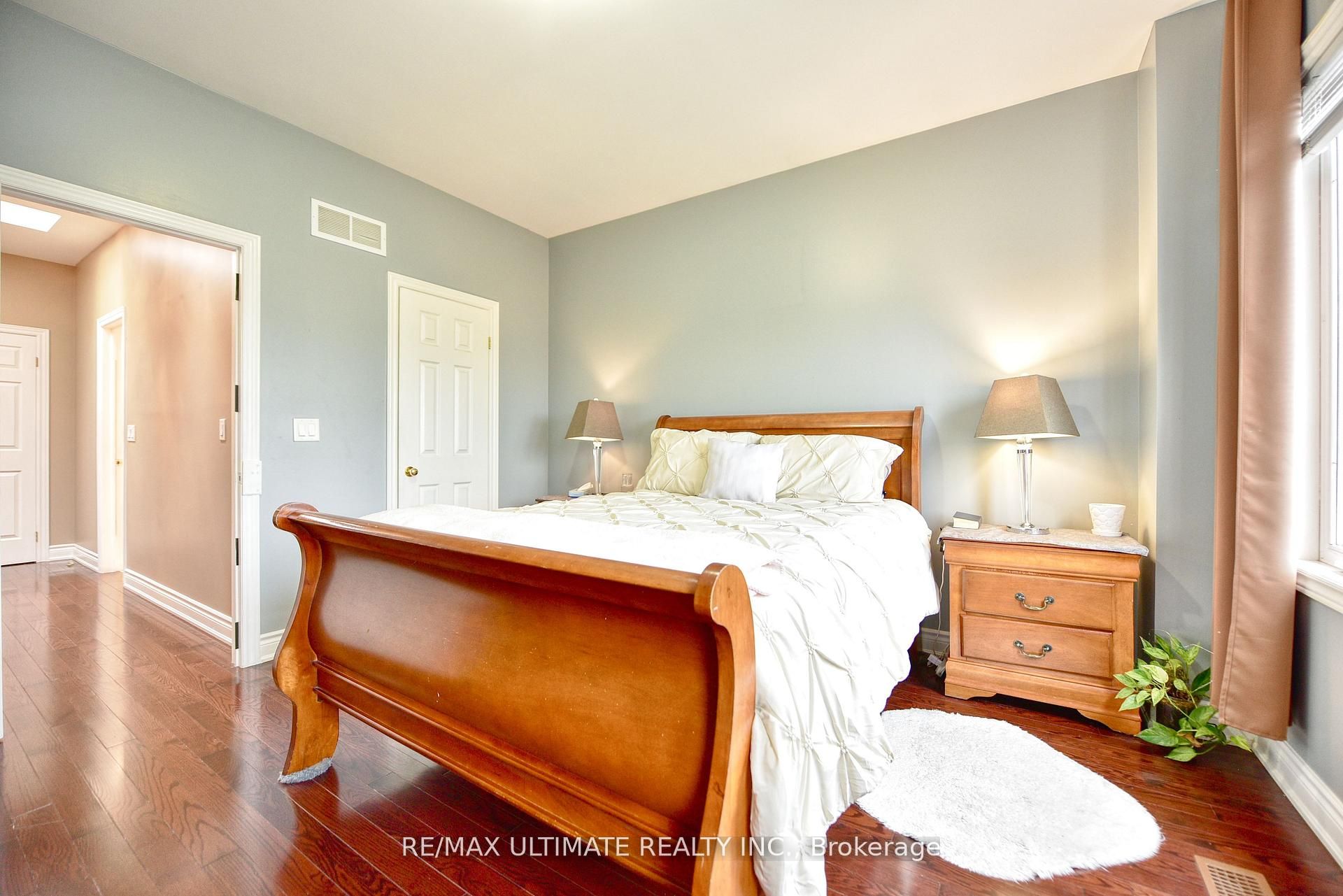227 Earlscourt Avenue Property Photo 14