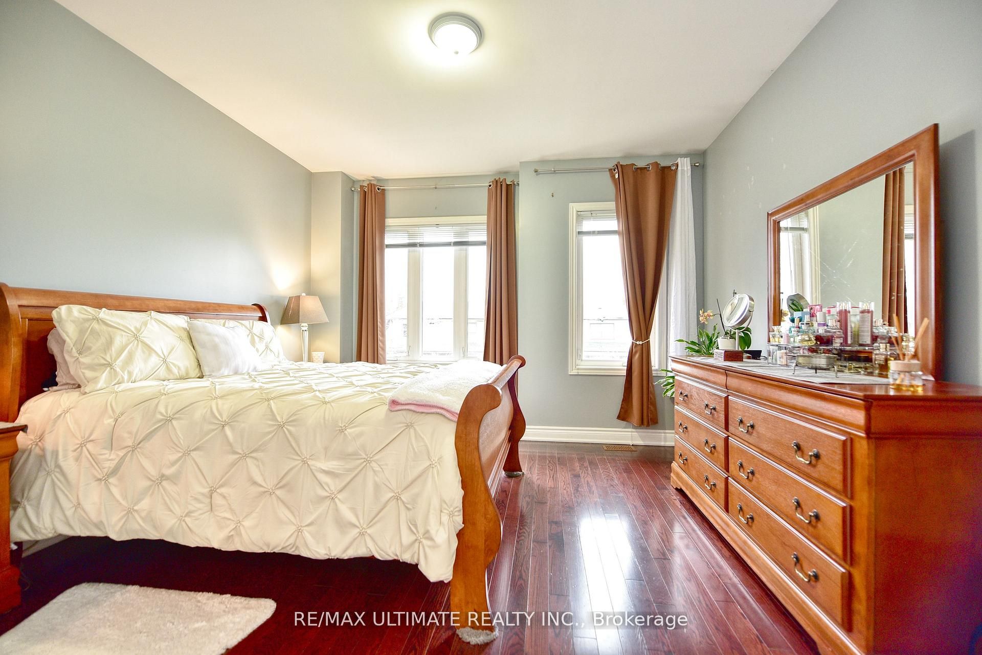 227 Earlscourt Avenue Property Photo 15