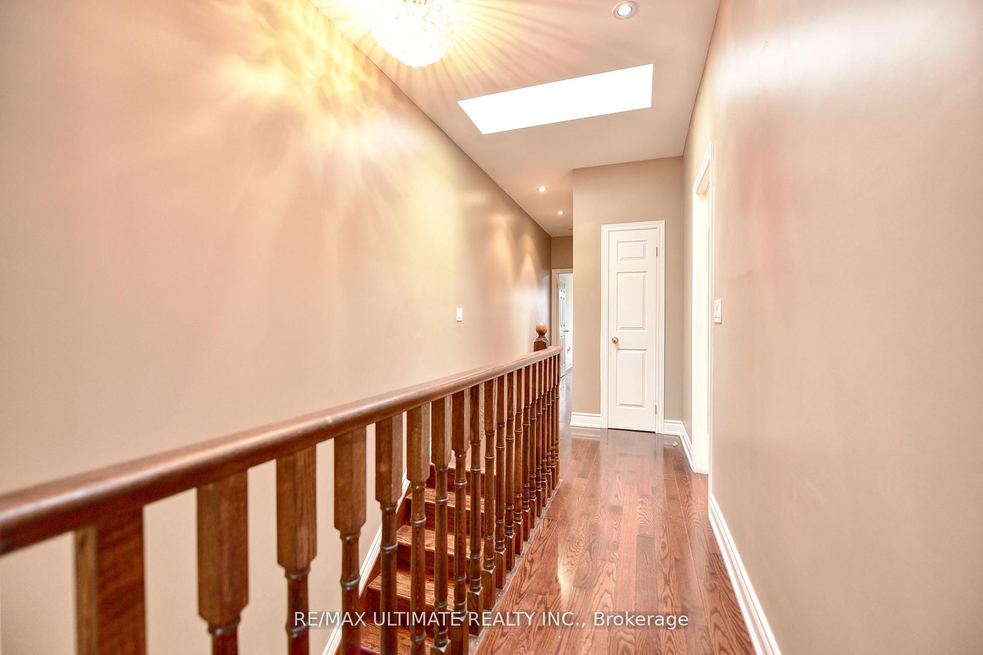 227 Earlscourt Avenue Property Photo 17