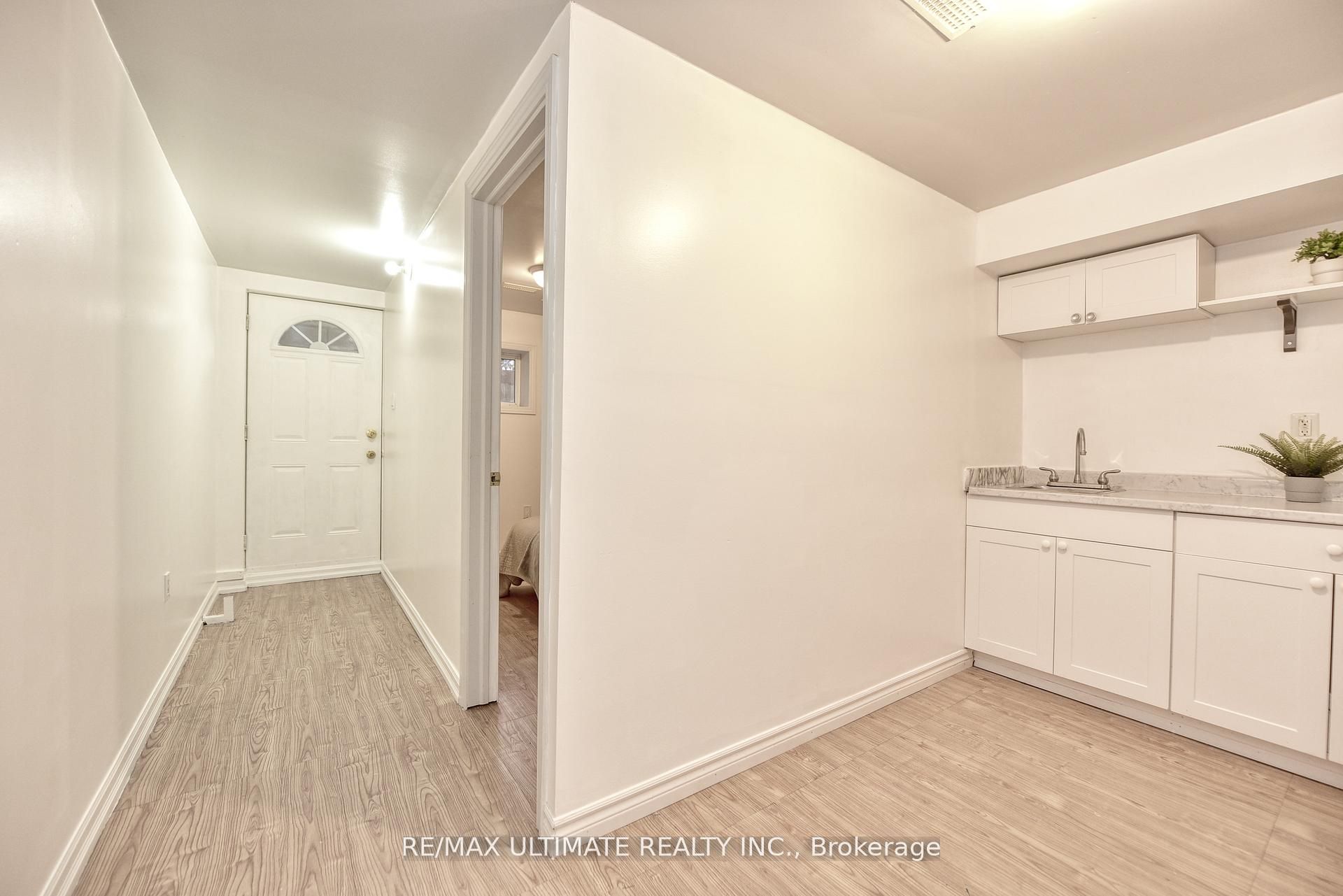 227 Earlscourt Avenue Property Photo 23