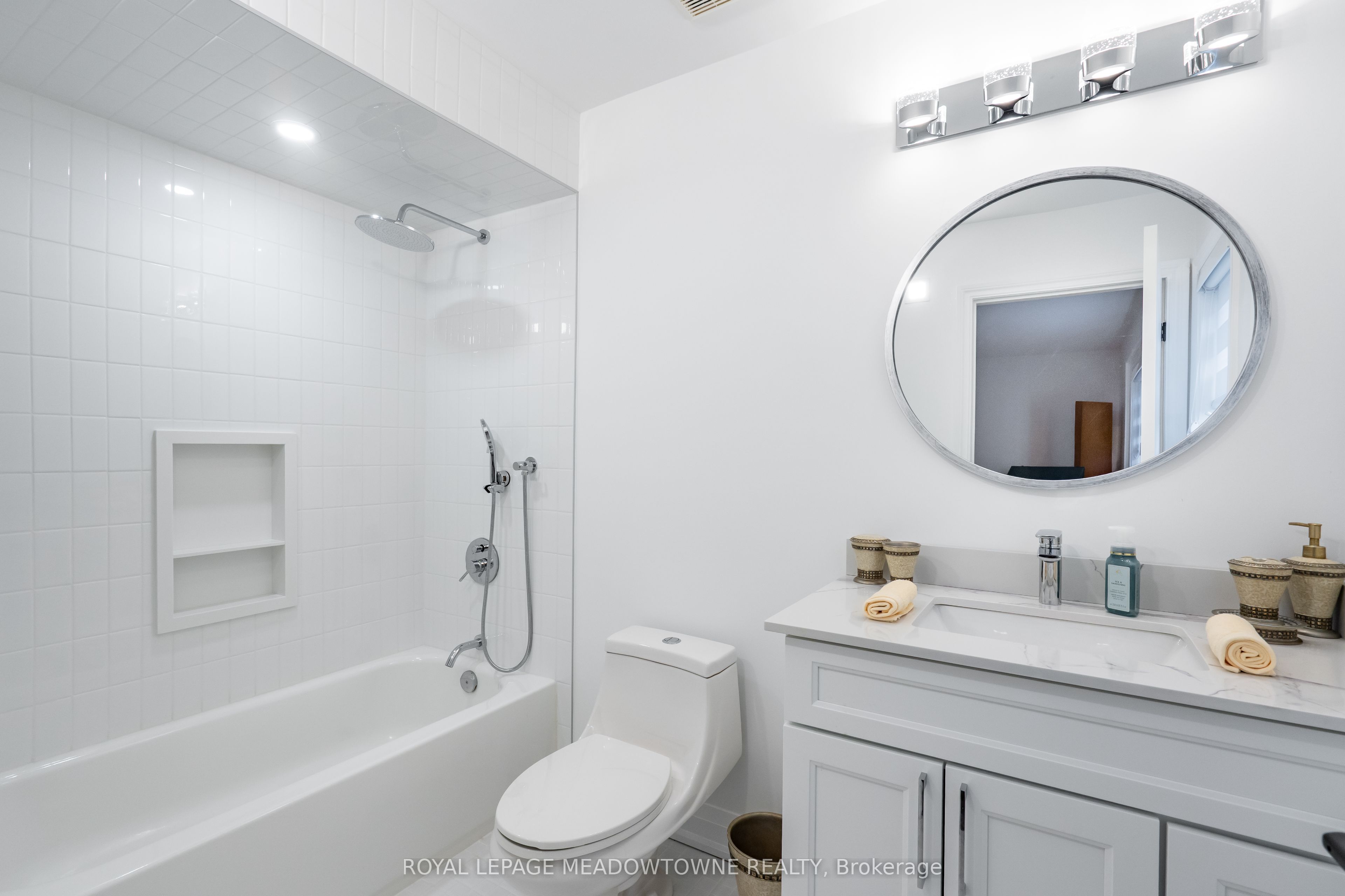 26 Emperor Drive Property Photo 21