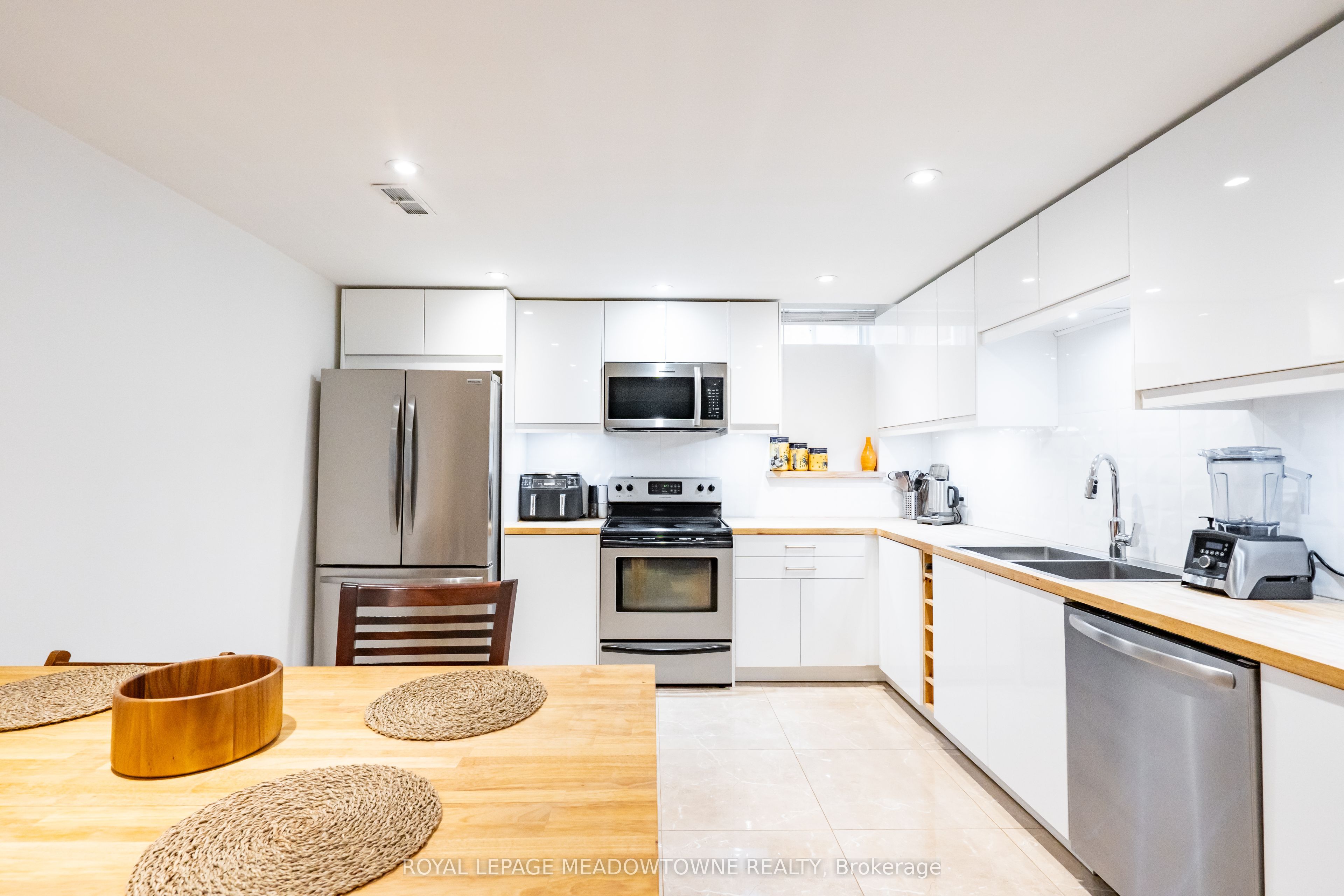 26 Emperor Drive Property Photo 41