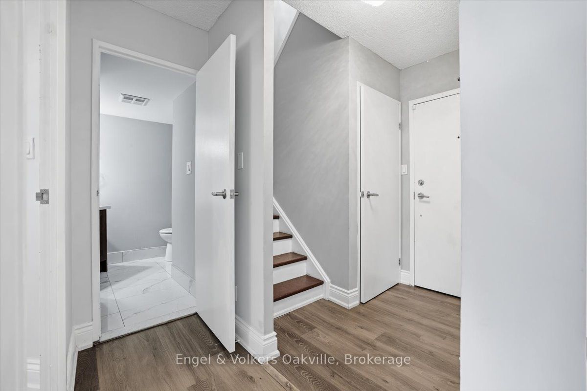 1000 Cedarglen Gate 625 Property Photo 15