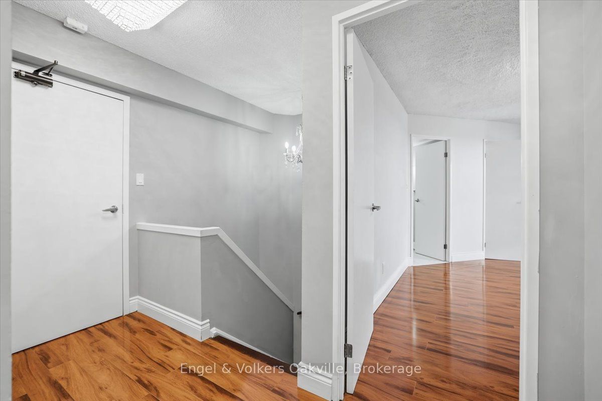 1000 Cedarglen Gate 625 Property Photo 16