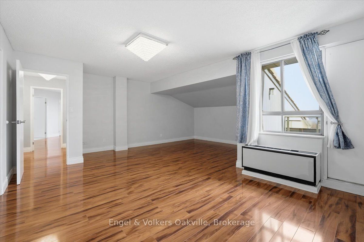 1000 Cedarglen Gate 625 Property Photo 18
