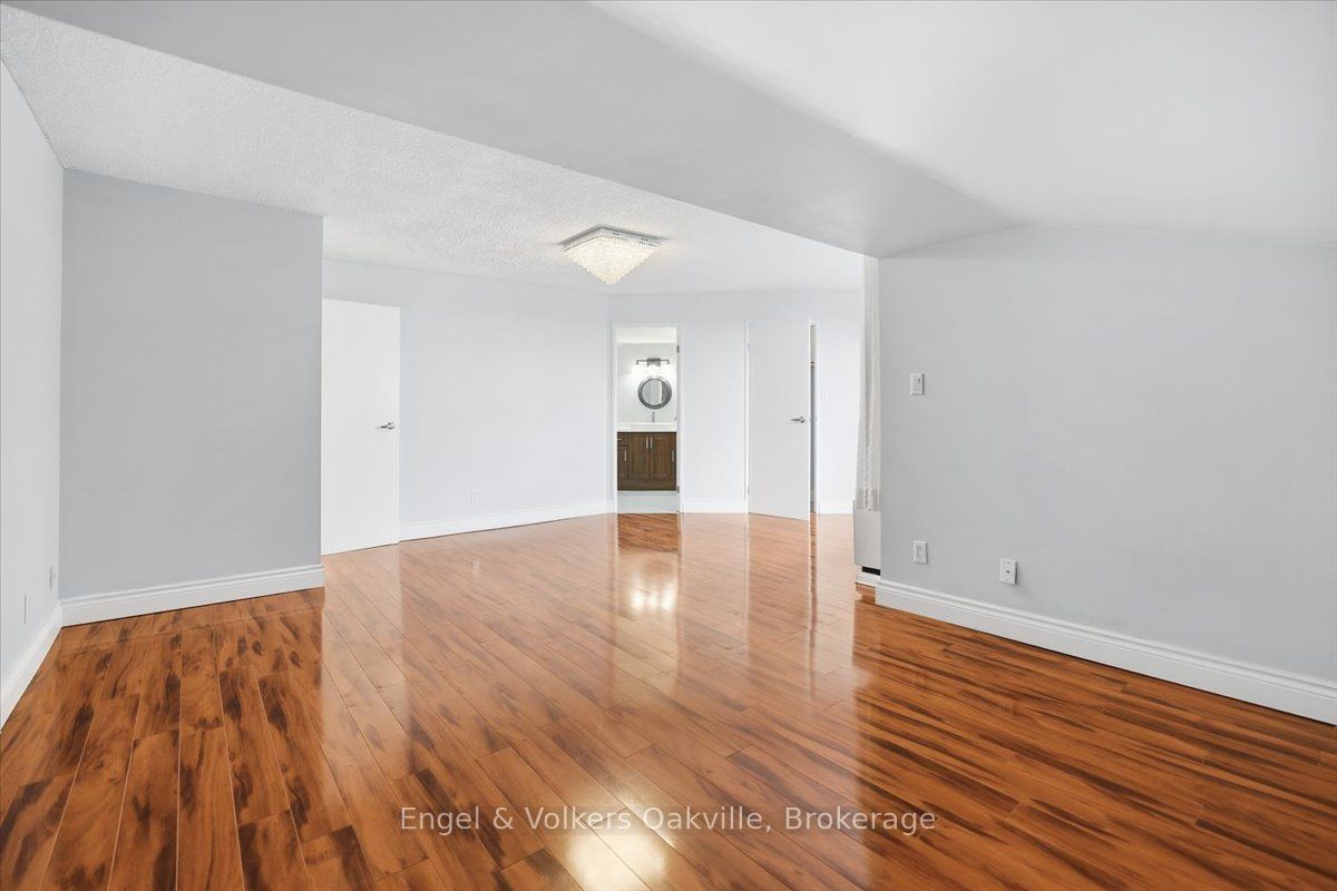 1000 Cedarglen Gate 625 Property Photo 25