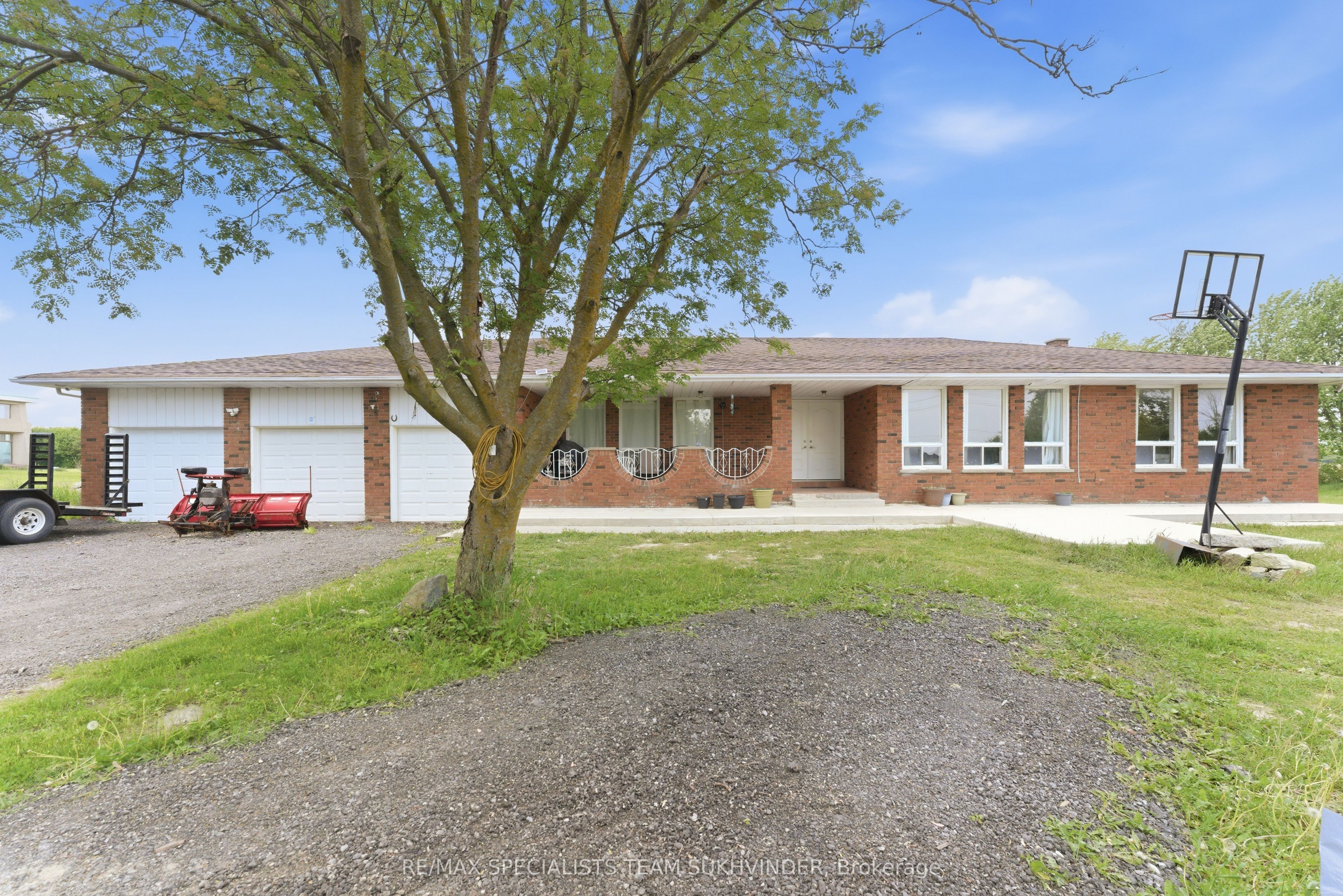 7236 Mayfield Road Property Photo 3