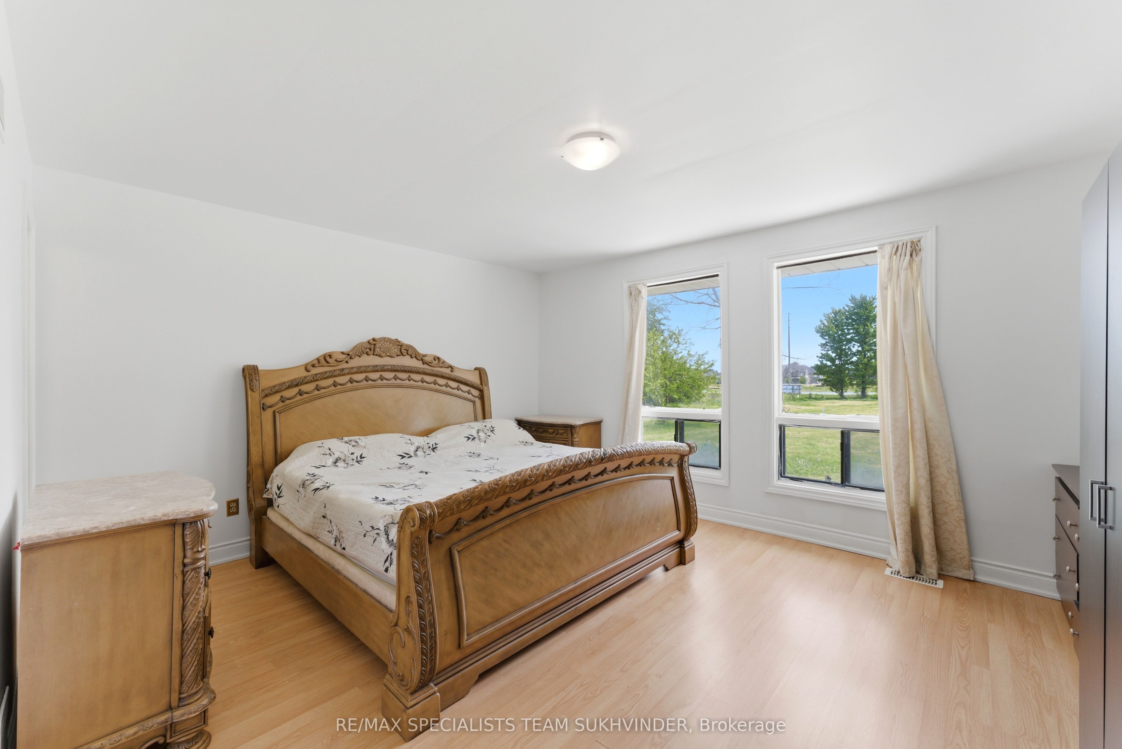 7236 Mayfield Road Property Photo 14