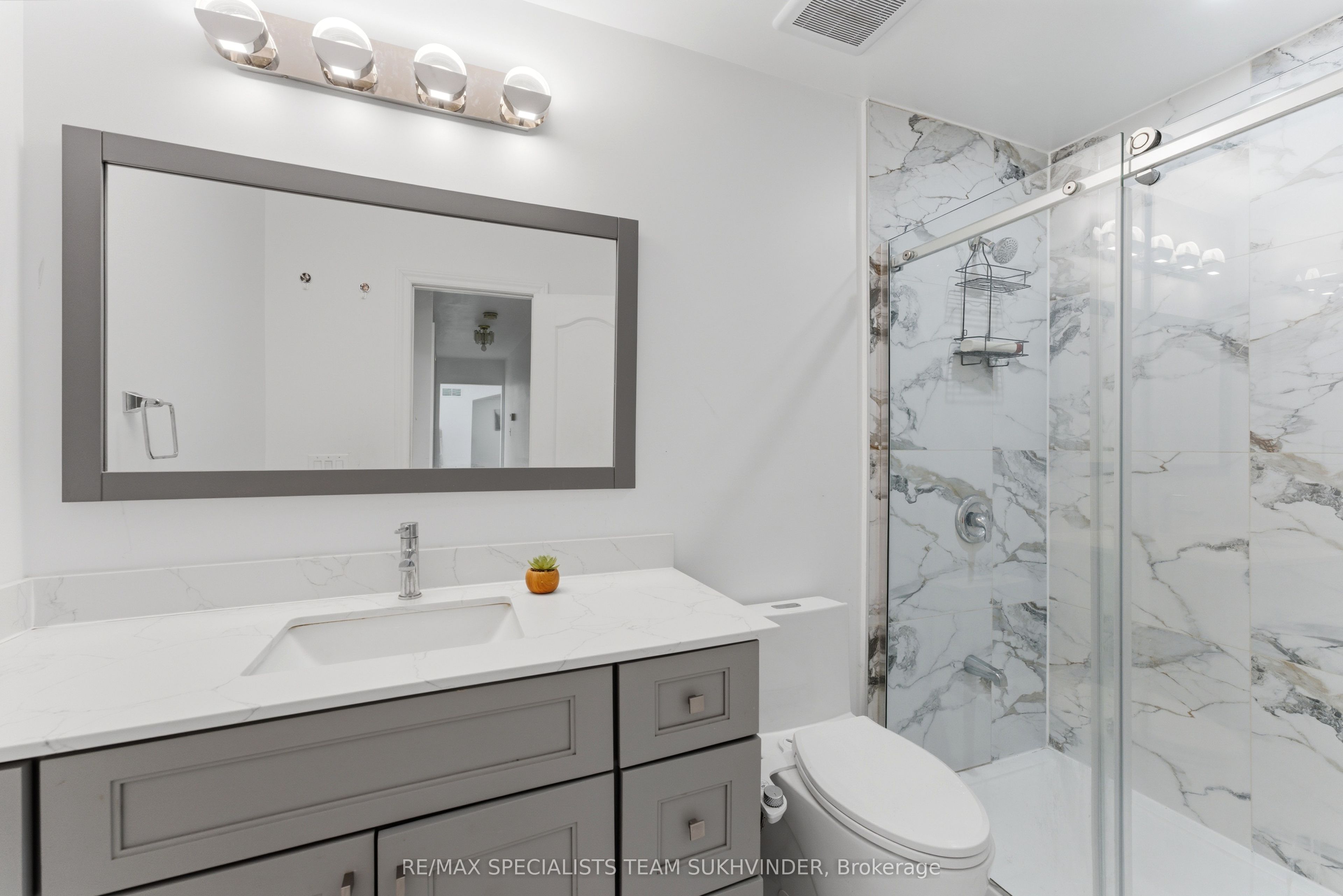 7236 Mayfield Road Property Photo 15