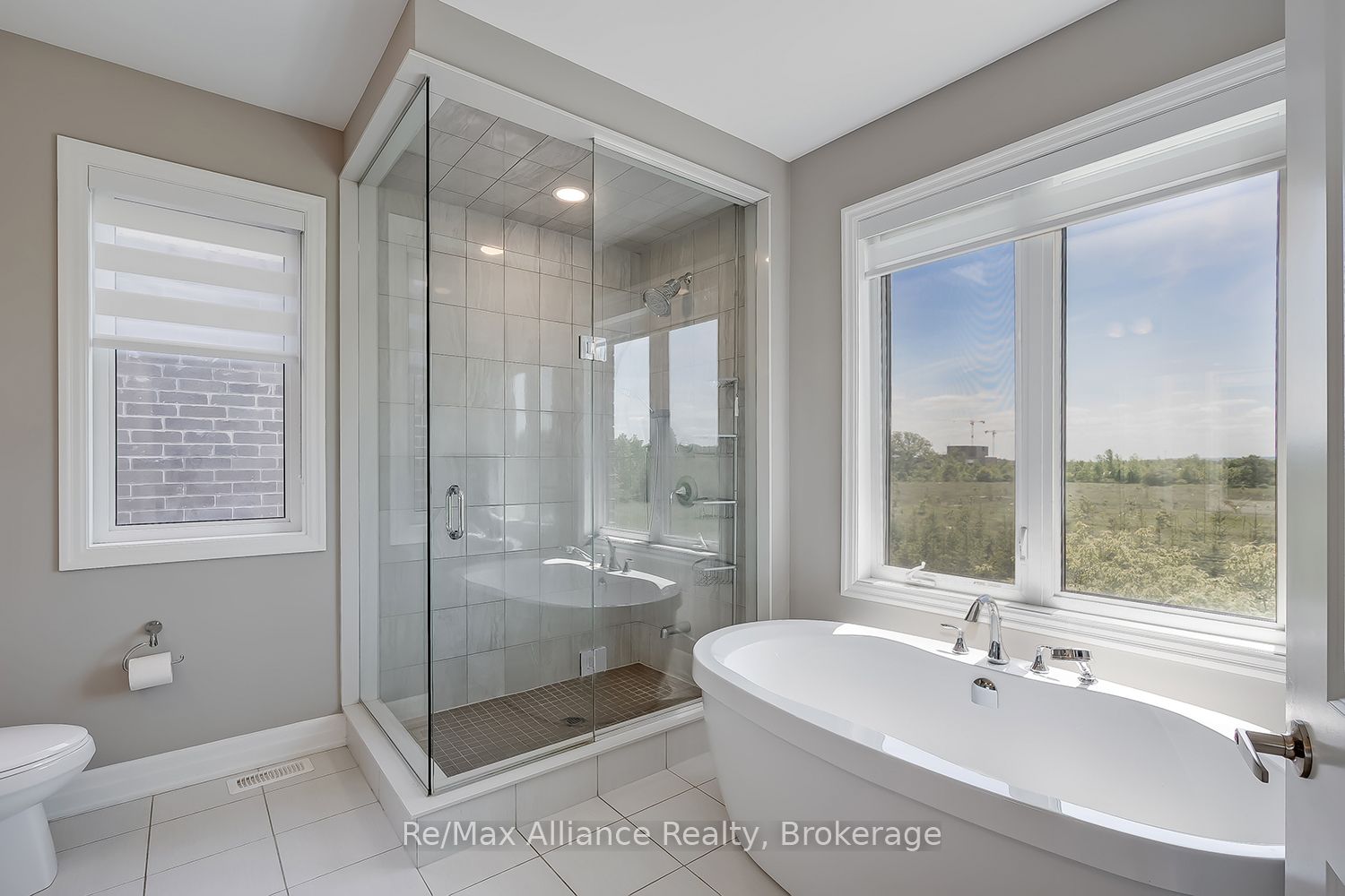 3291 Harasym Trail Property Photo 32