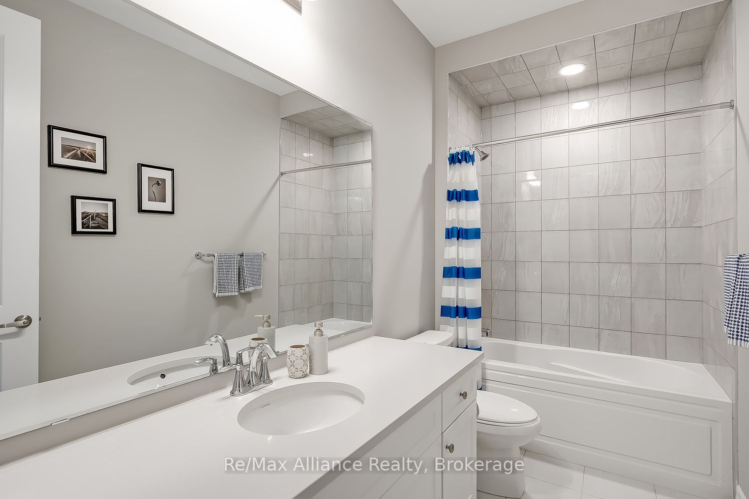 3291 Harasym Trail Property Photo 42