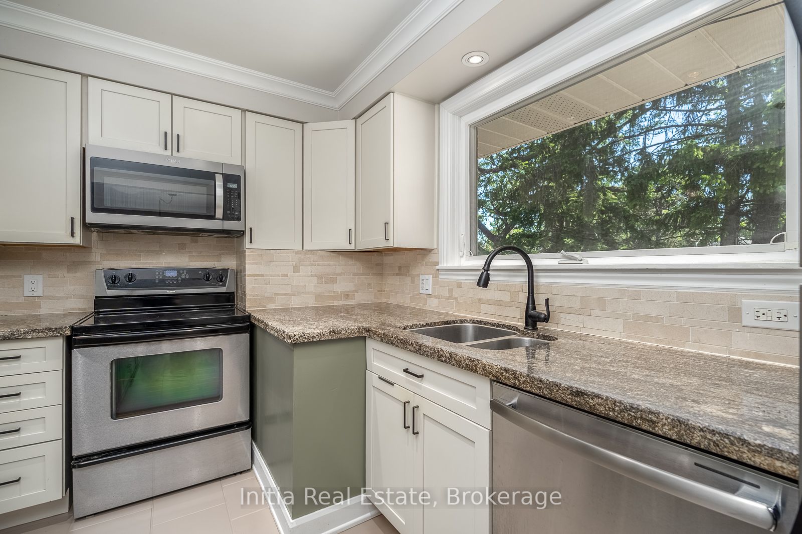 53 Burrows Avenue Property Photo 8