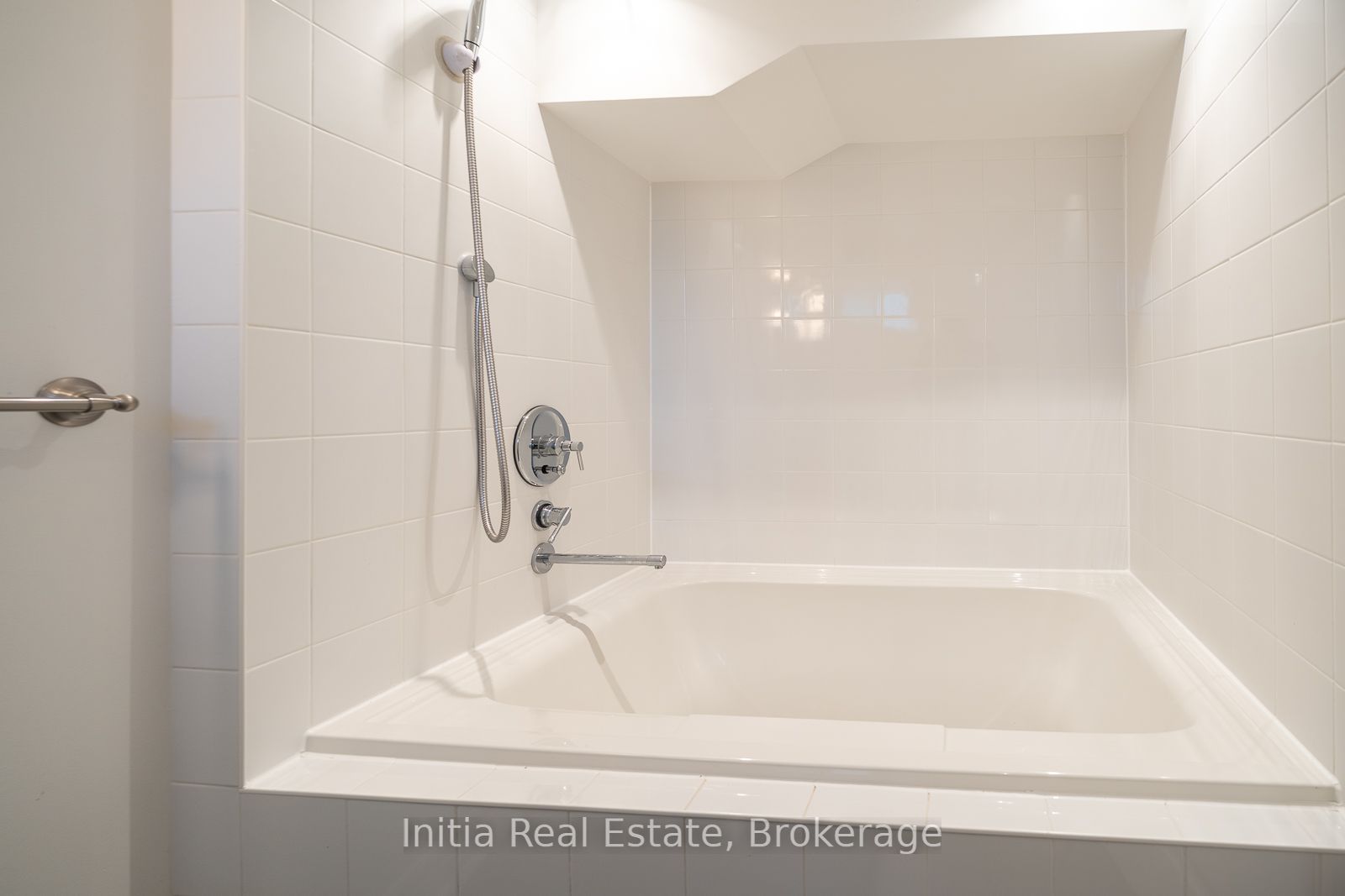 53 Burrows Avenue Property Photo 18
