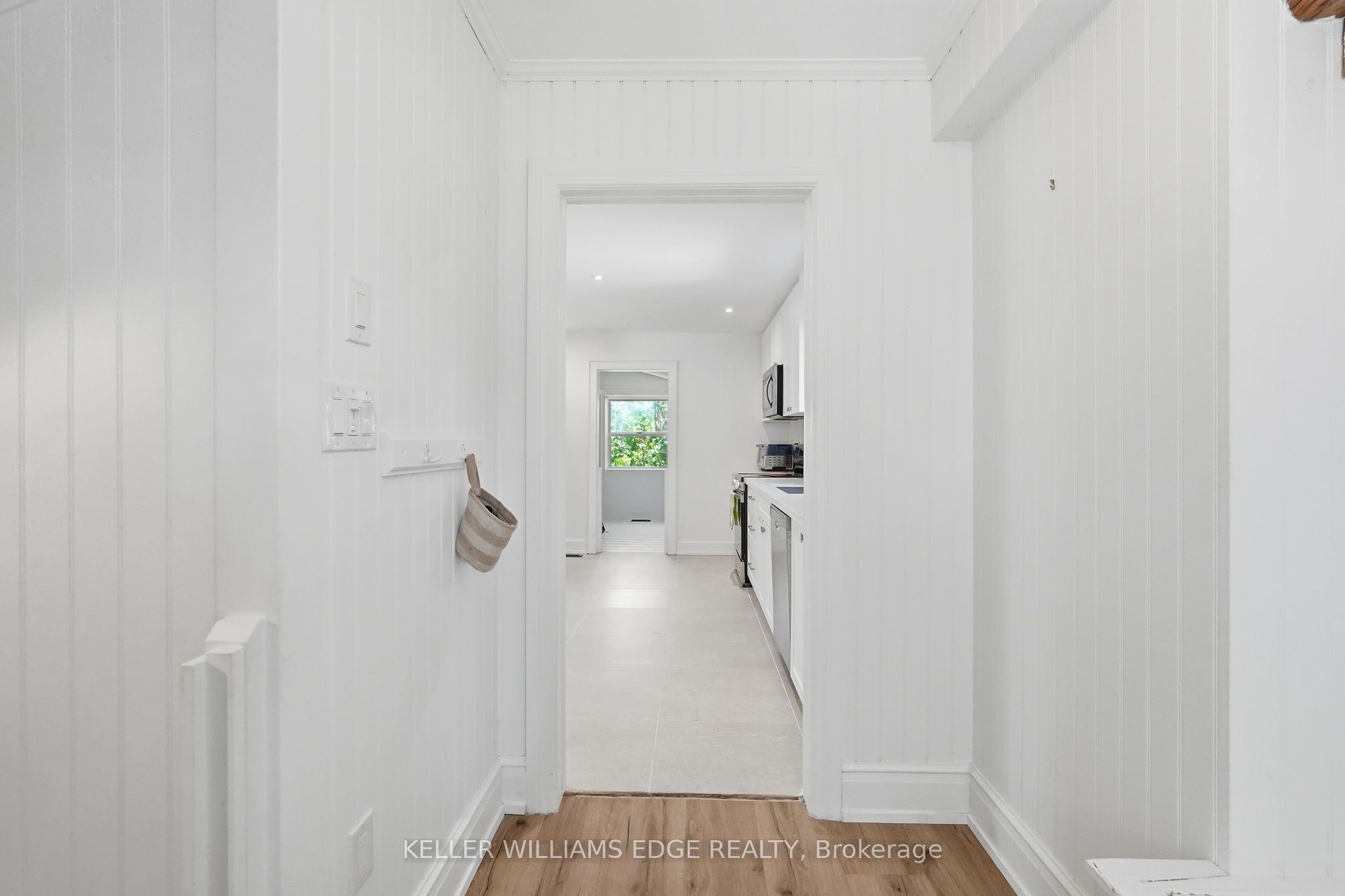 6123 Guelph Line Property Photo 9