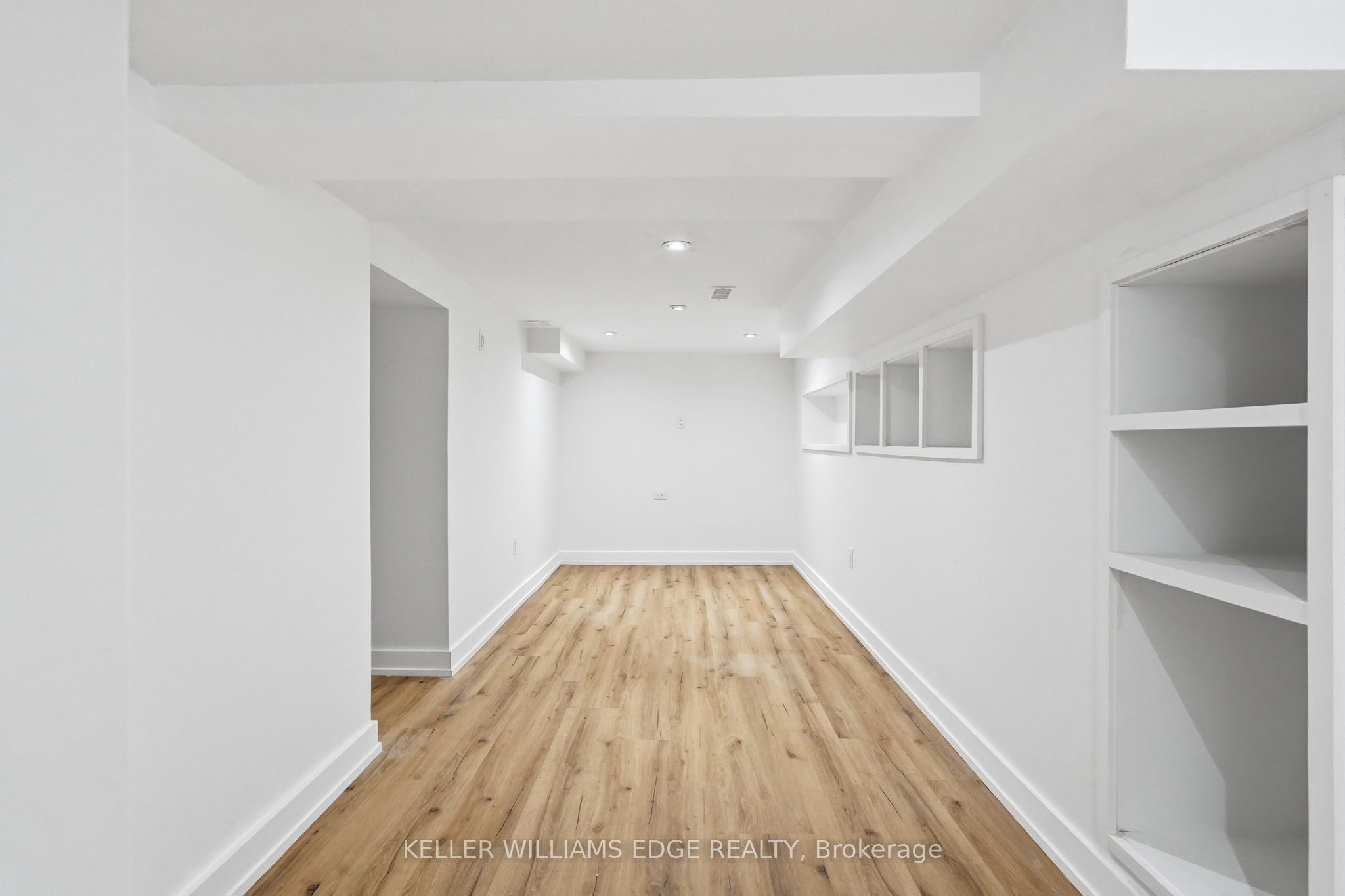 6123 Guelph Line Property Photo 34