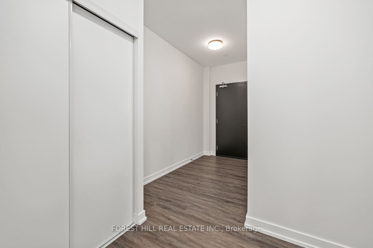 2300 St Clair Avenue W 103 Property Photo 4