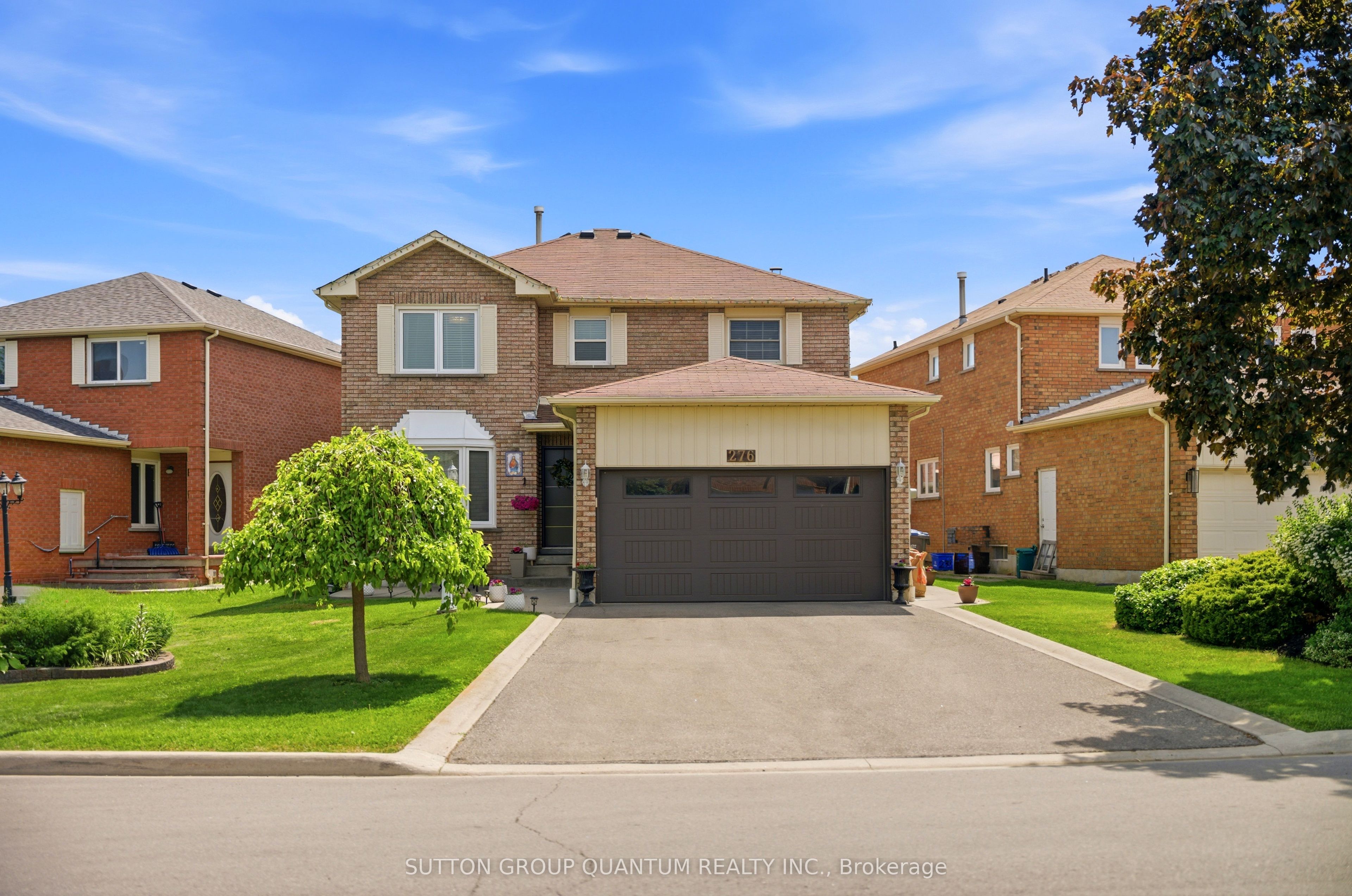 276 Lech Walesa Drive Property Photo 1
