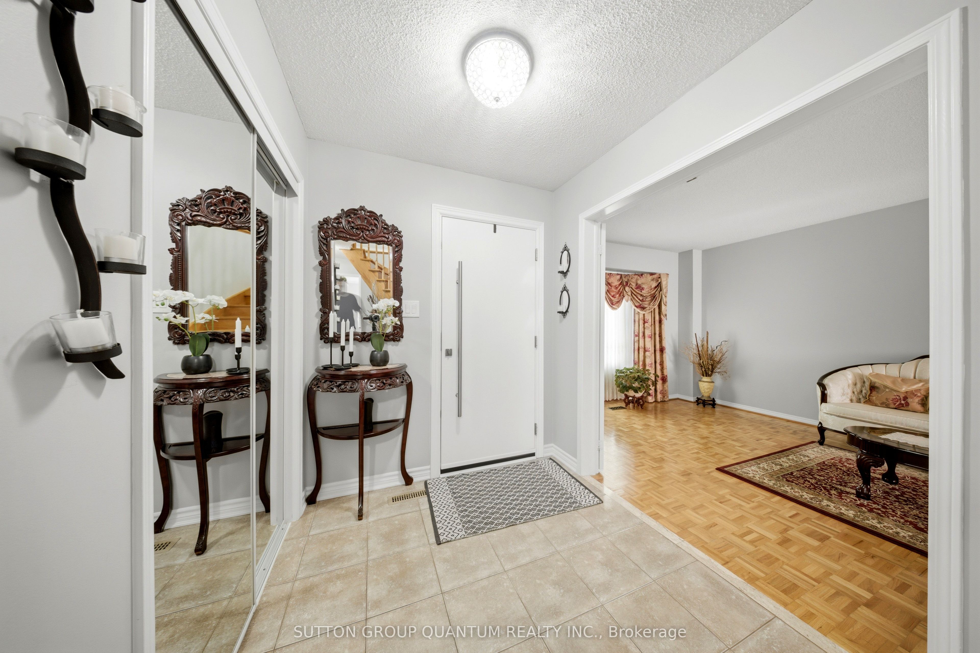276 Lech Walesa Drive Property Photo 4
