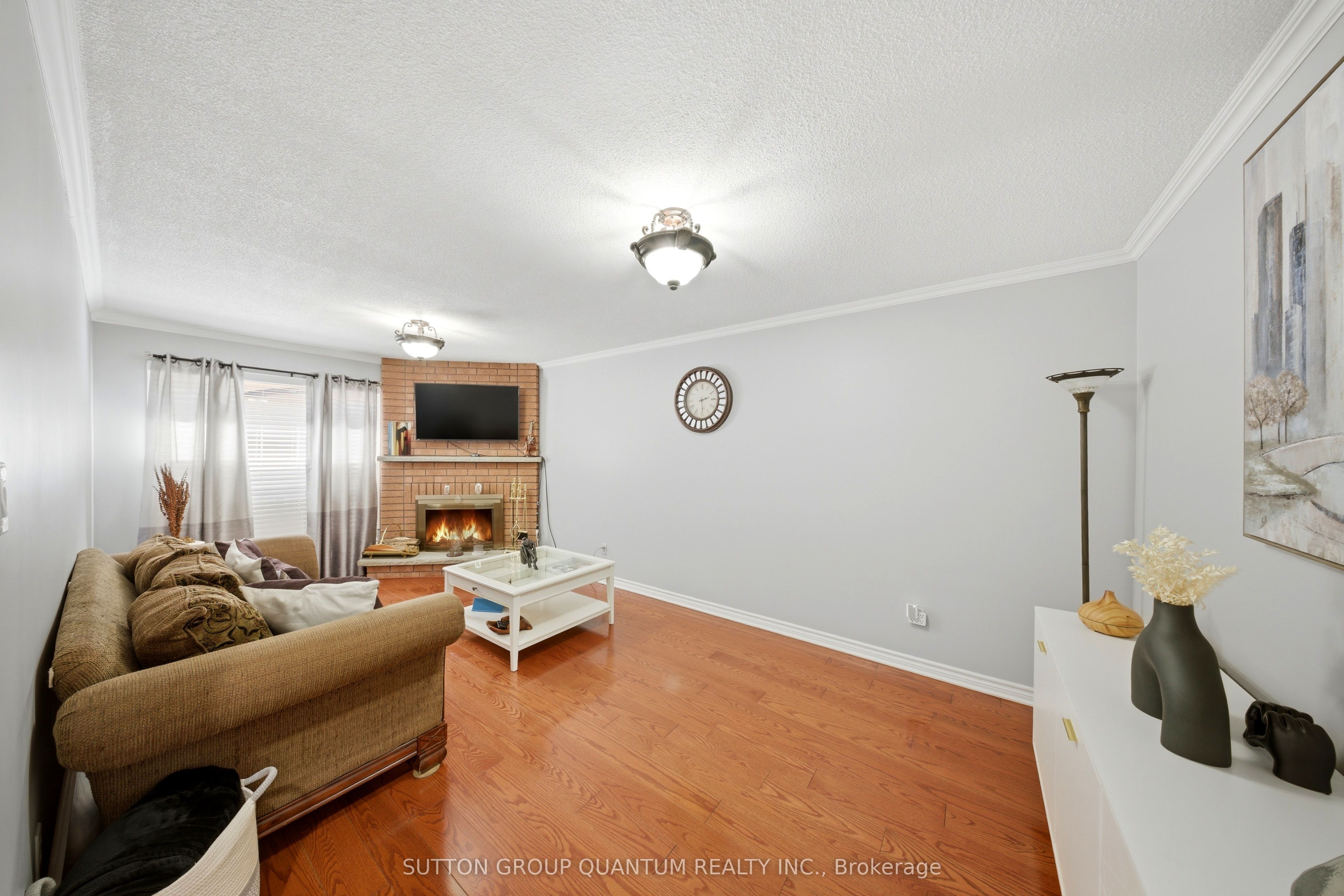 276 Lech Walesa Drive Property Photo 16
