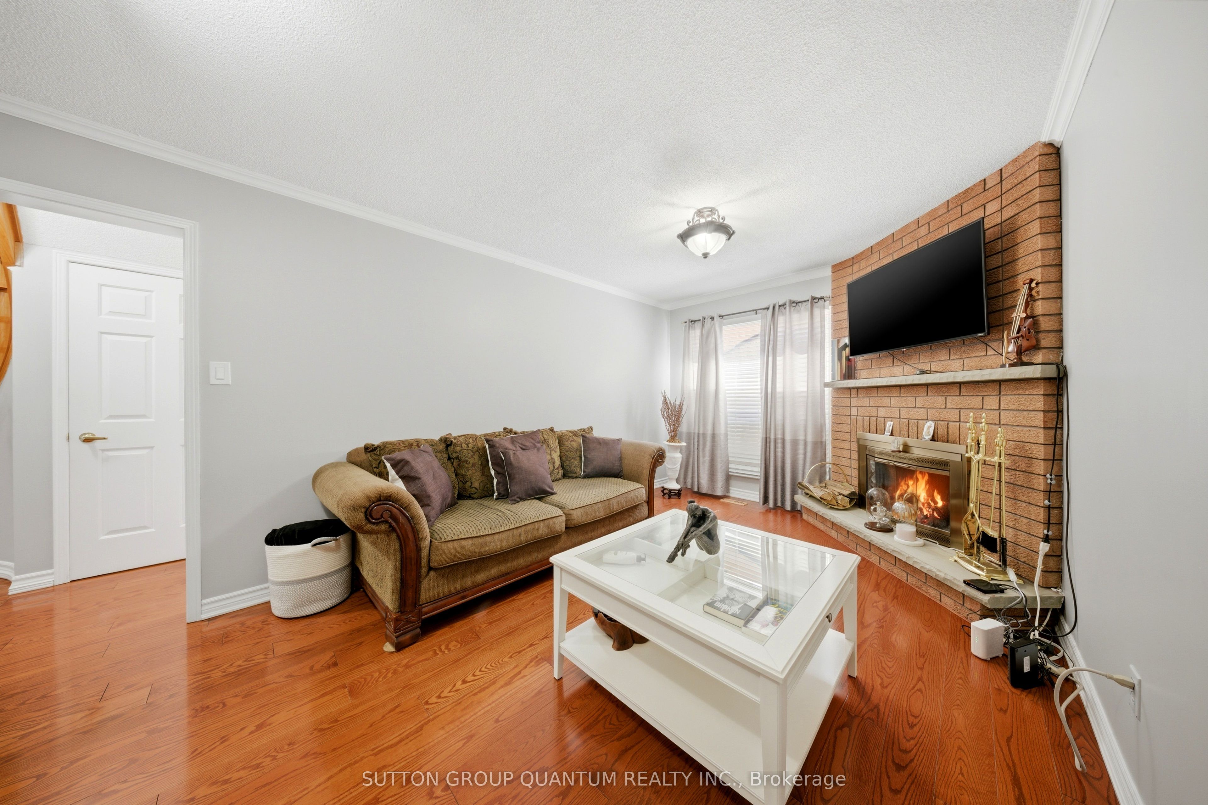 276 Lech Walesa Drive Property Photo 17