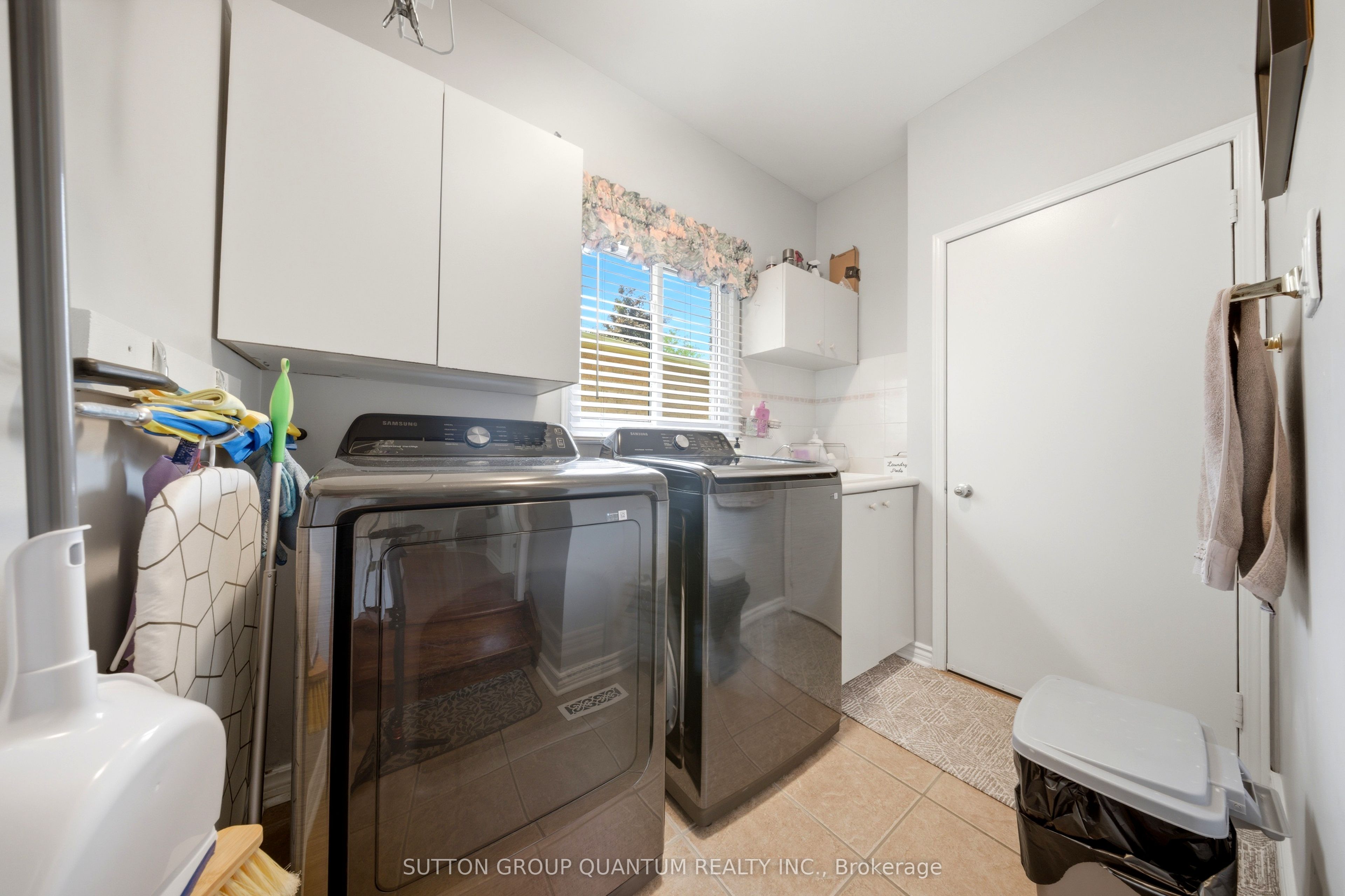 276 Lech Walesa Drive Property Photo 19