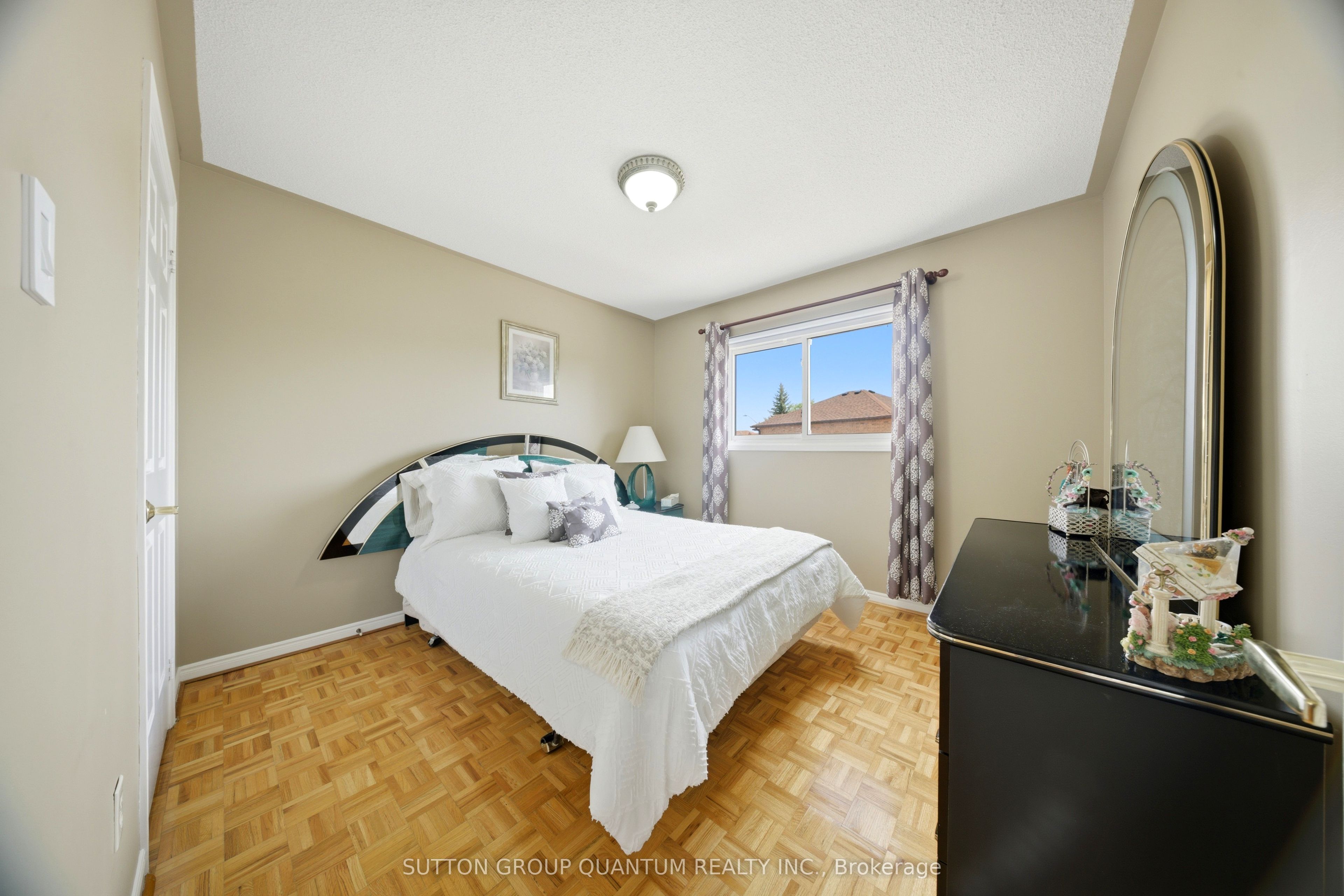 276 Lech Walesa Drive Property Photo 22