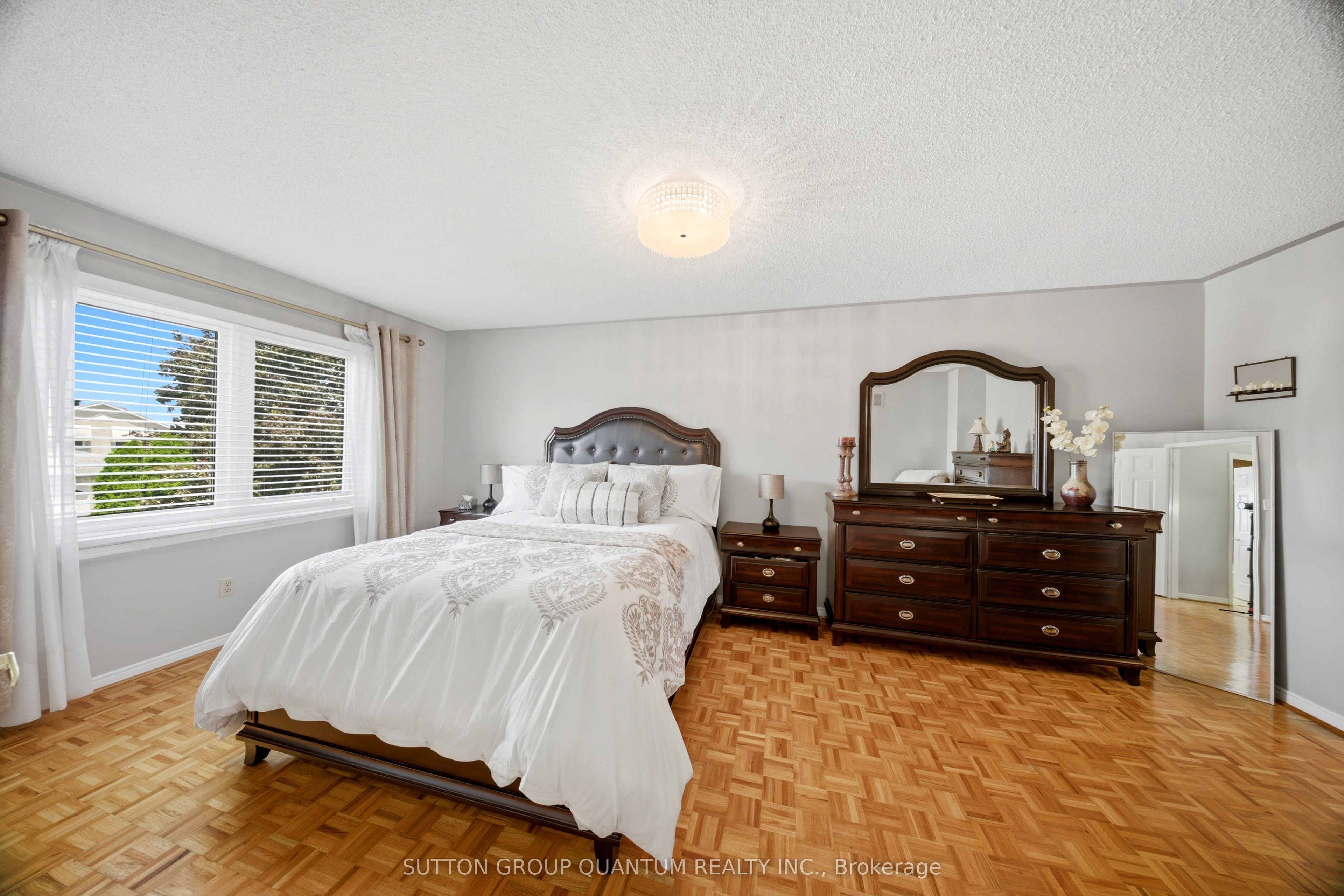 276 Lech Walesa Drive Property Photo 25
