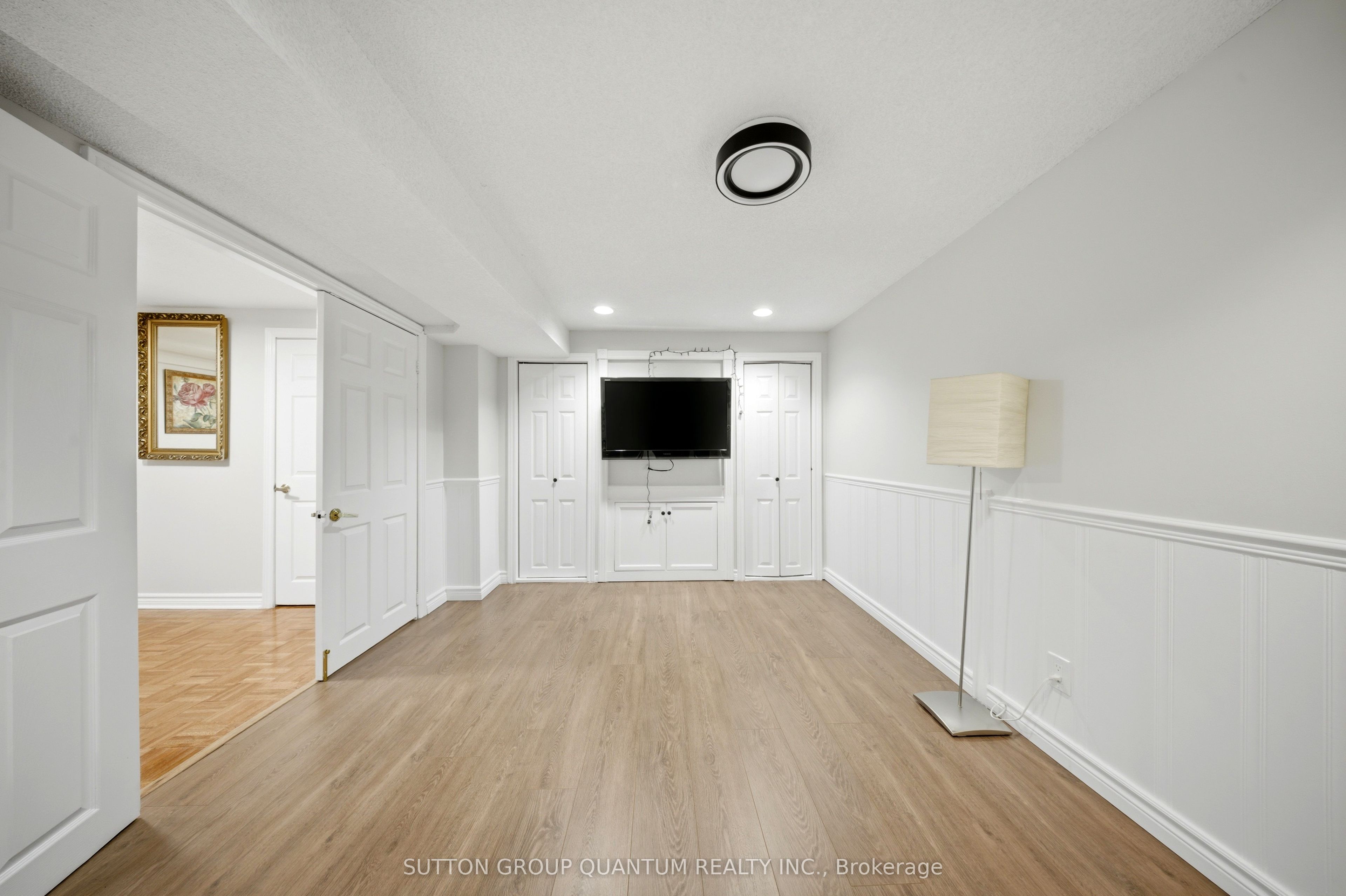276 Lech Walesa Drive Property Photo 32
