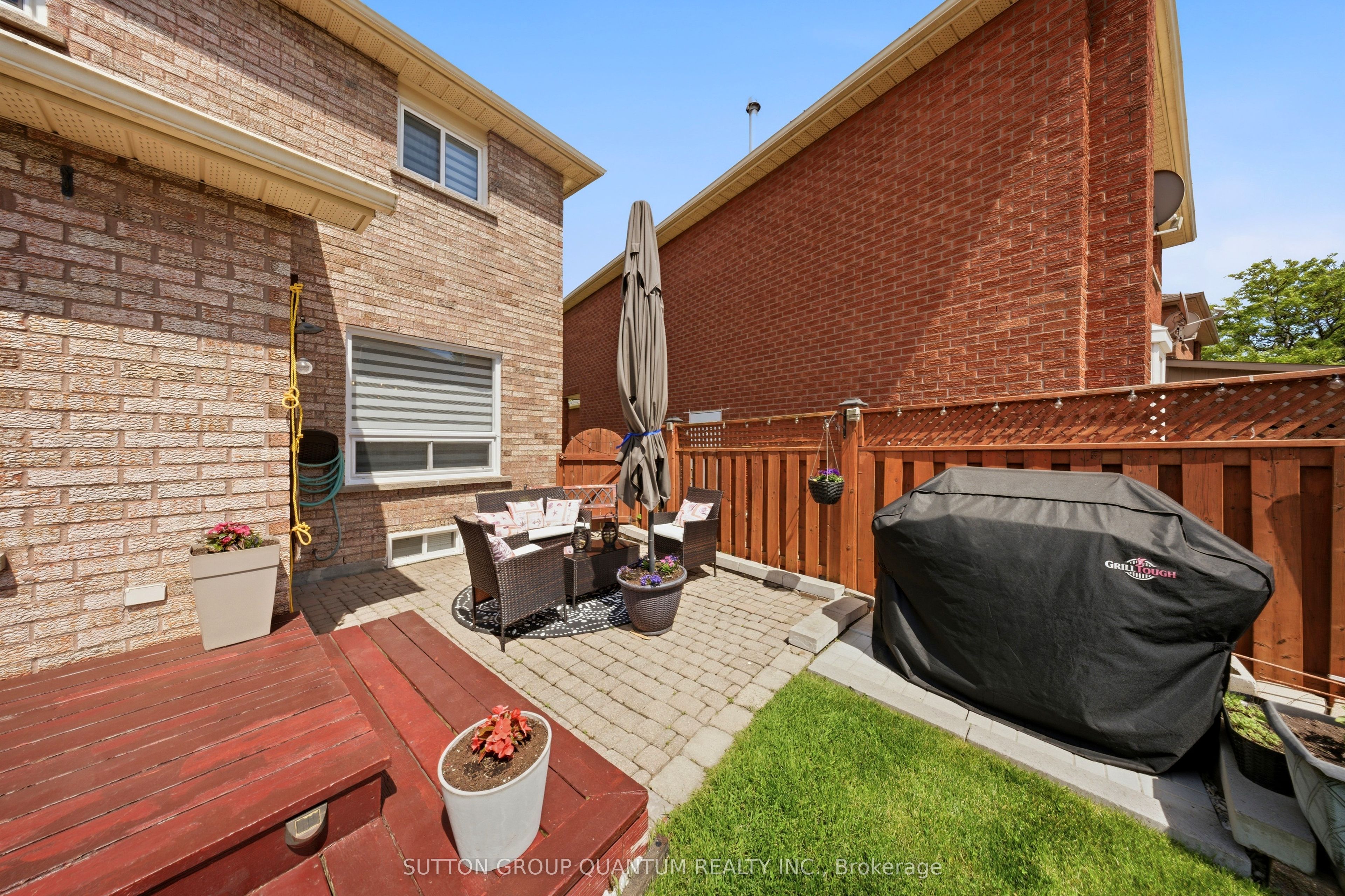 276 Lech Walesa Drive Property Photo 42