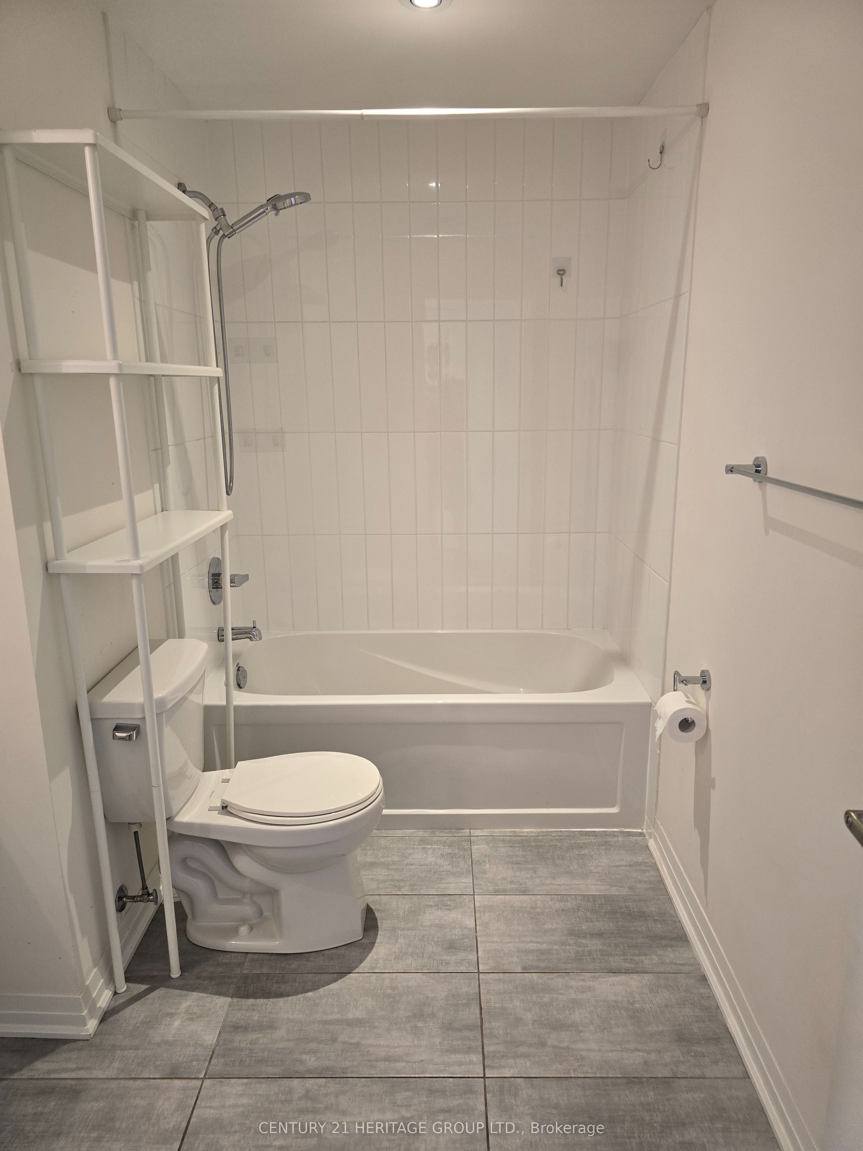 680 Atwater Avenue 22 Property Photo 14