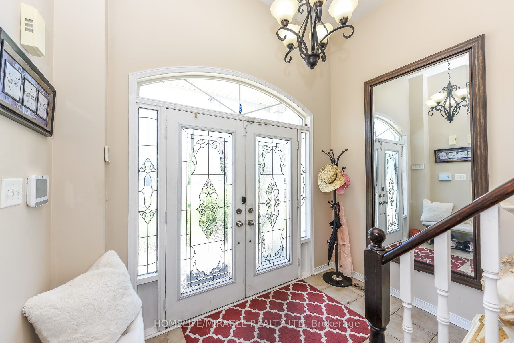 23 Roundstone Drive Property Photo 4