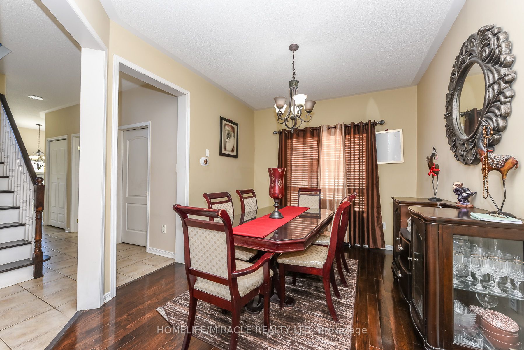 23 Roundstone Drive Property Photo 8