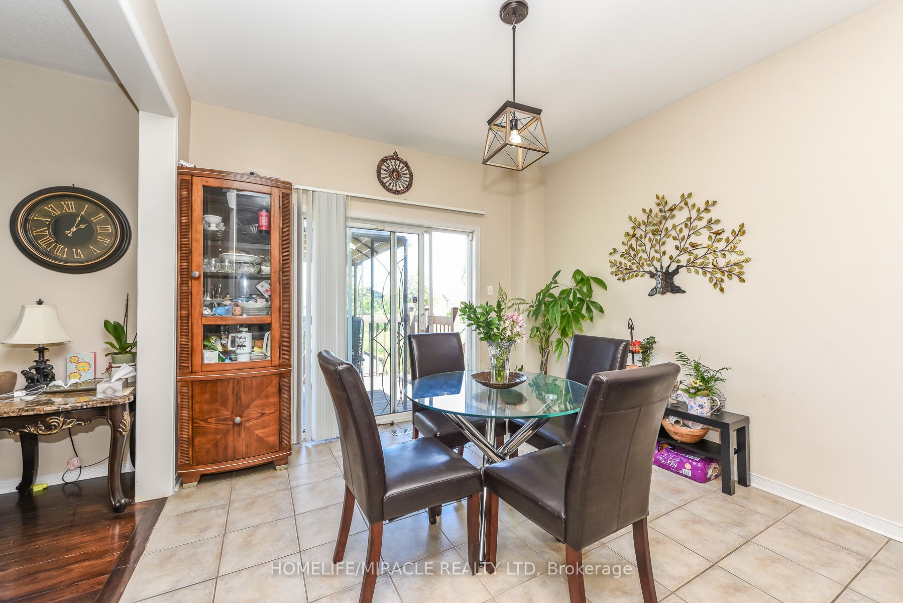 23 Roundstone Drive Property Photo 15