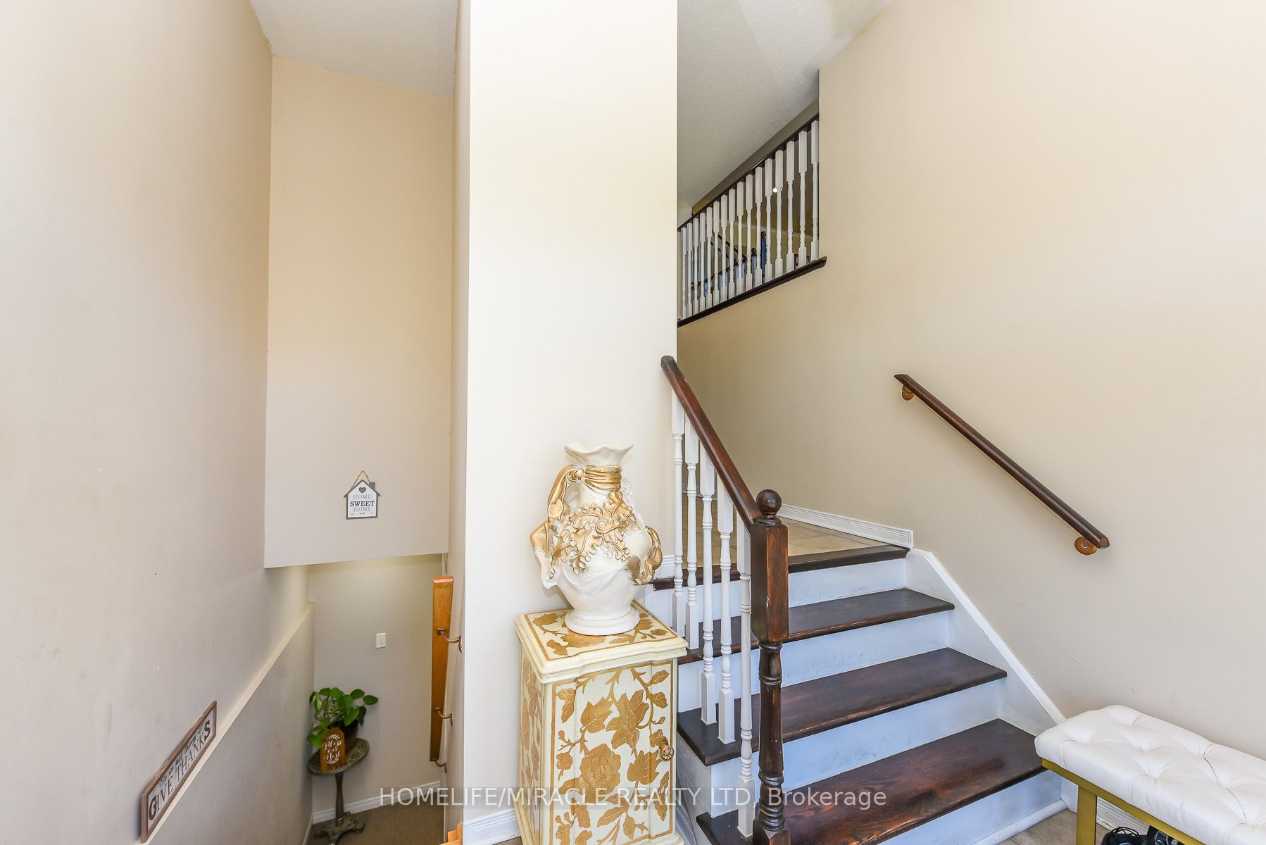 23 Roundstone Drive Property Photo 40