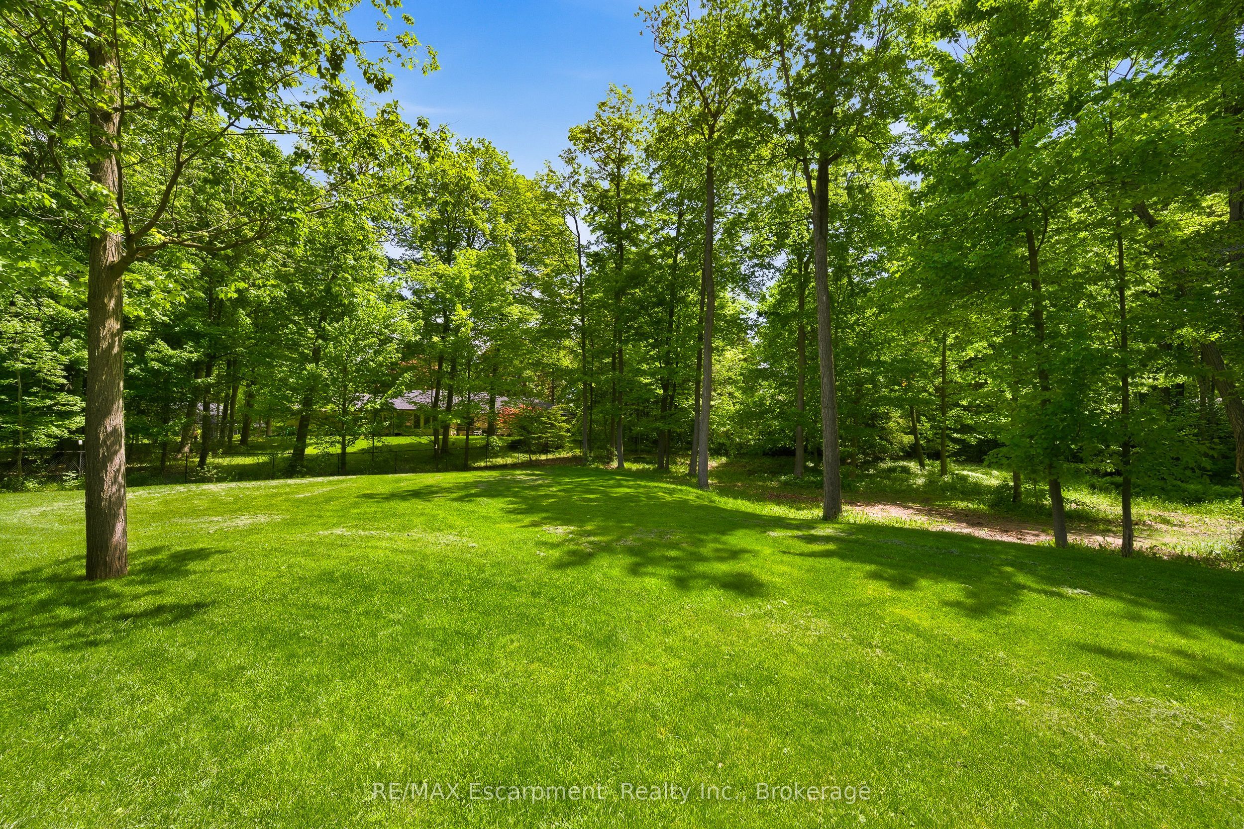 3205 Highpoint Court Property Photo 47
