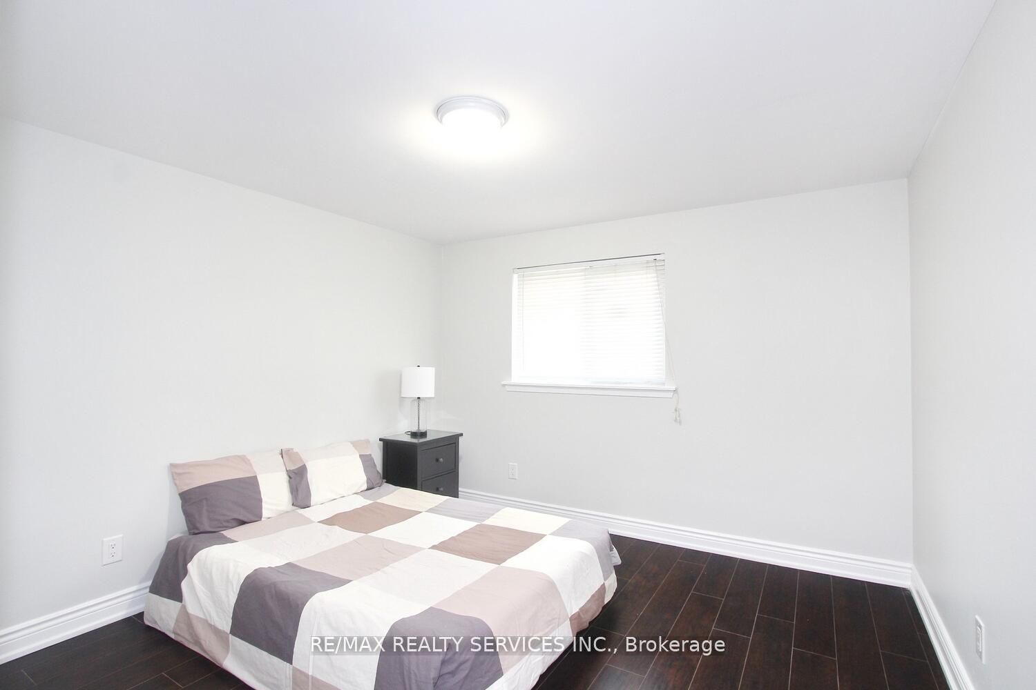 185 Earnscliffe Circle Property Photo 34