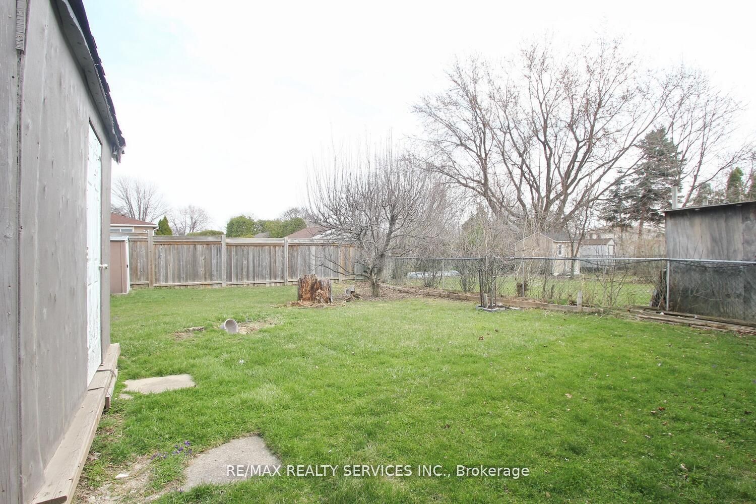 185 Earnscliffe Circle Property Photo 45